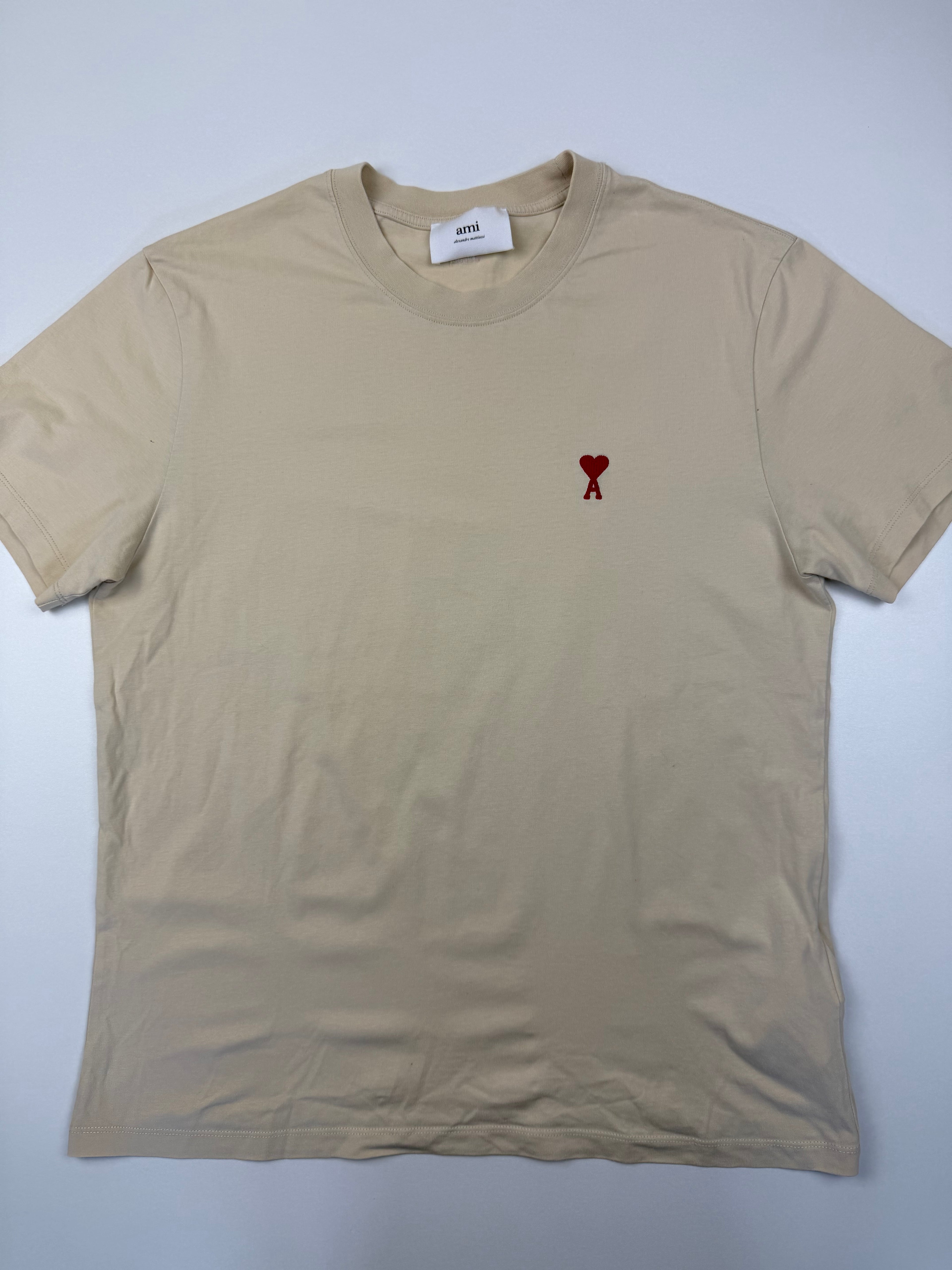 T-shirt AMI – Taille L – Beige avec Logo Cœur Rouge