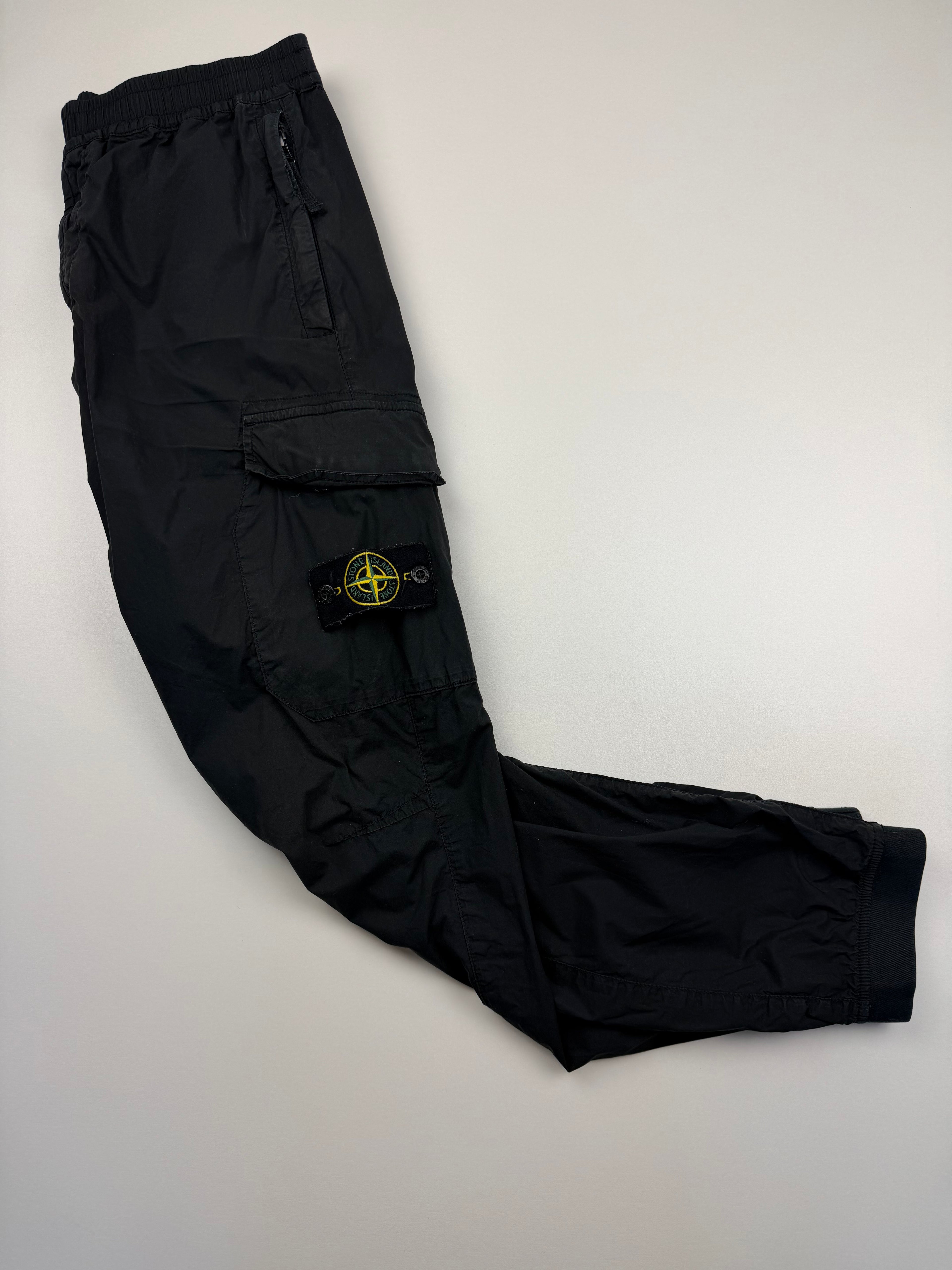 Cargo Stone Island Nylon – Taille M / W32 – Noir