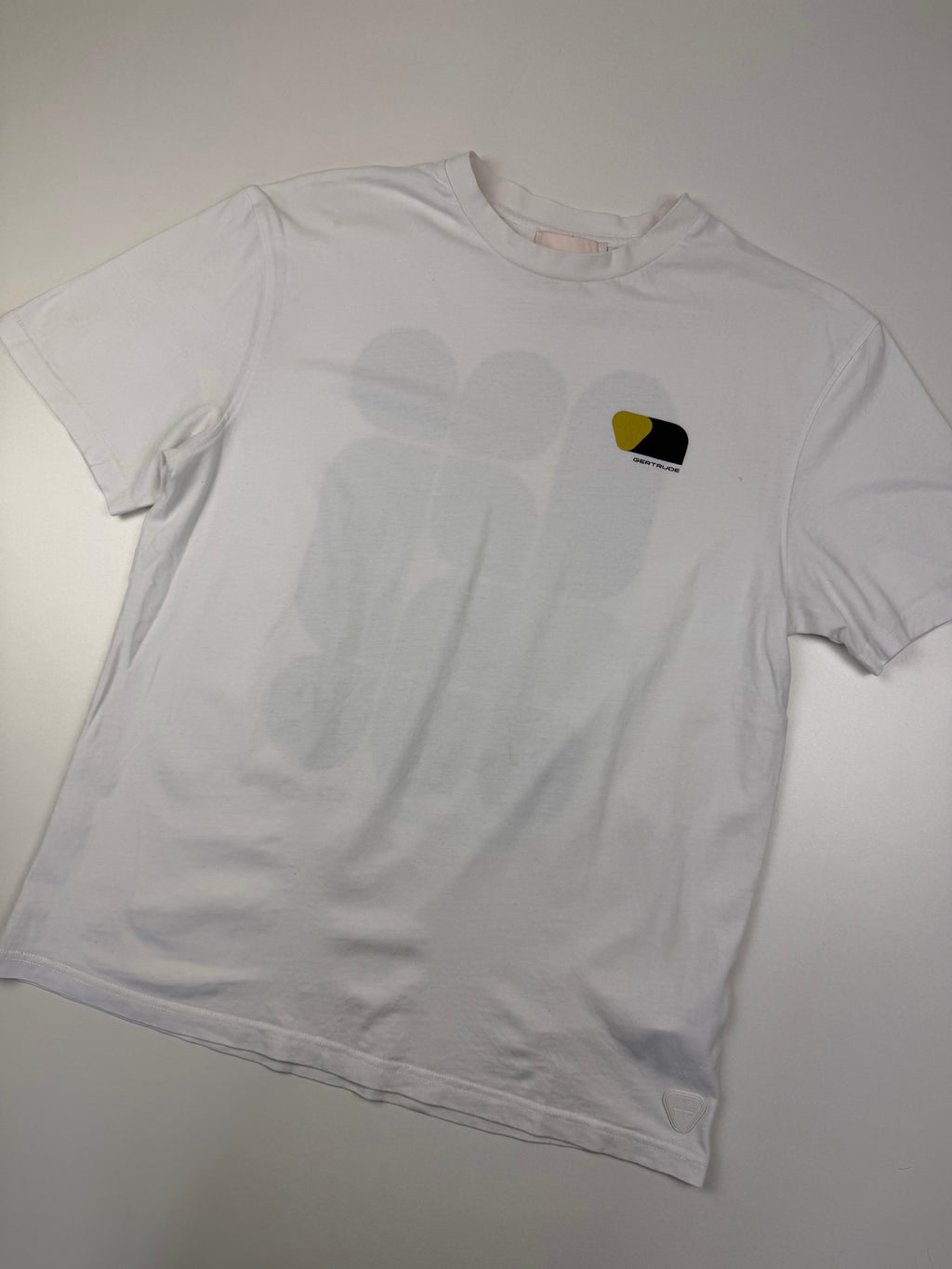 T-shirt Gertrude – Taille S – Blanc avec Motif au Dos