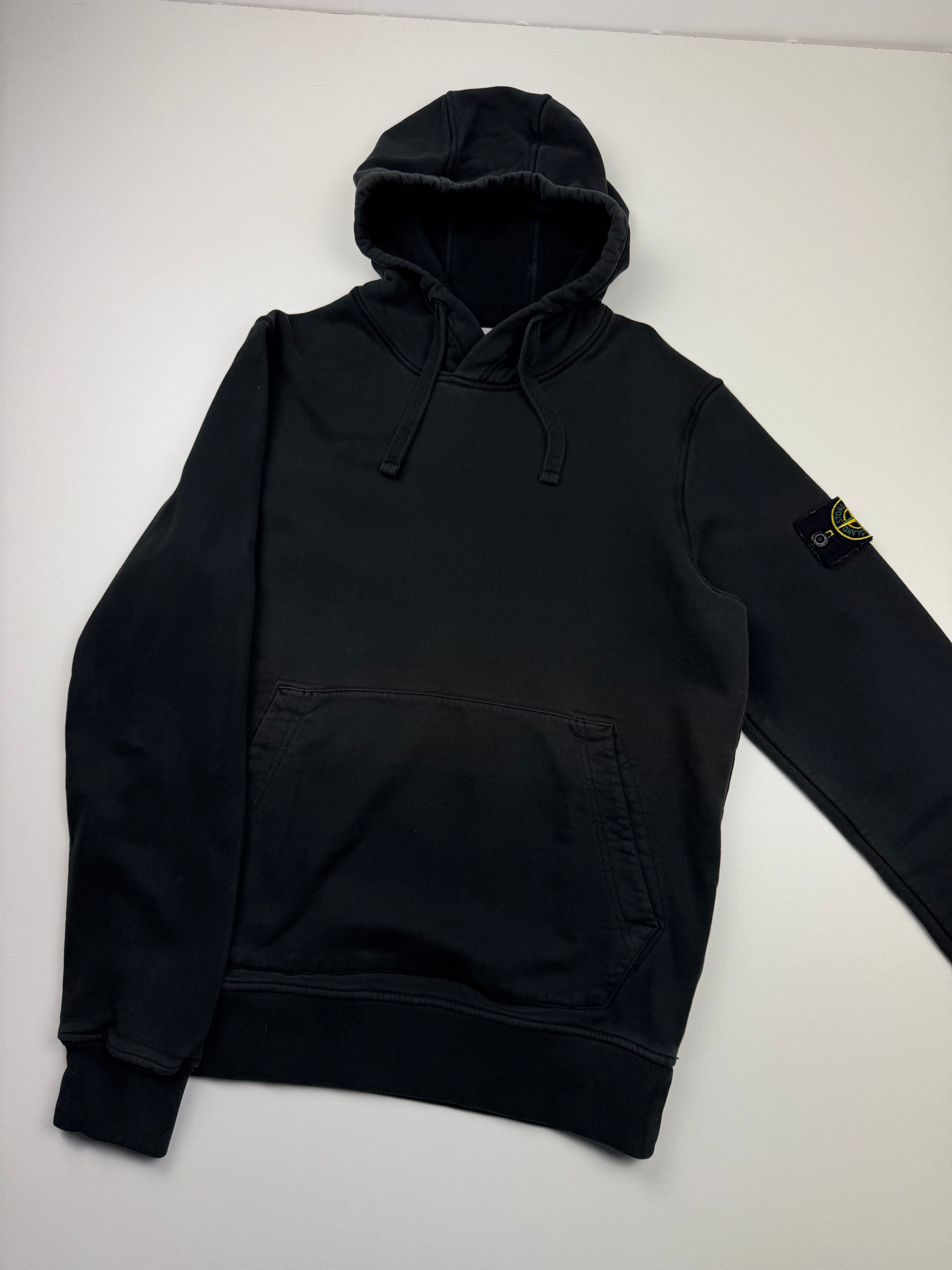 Pull à Capuche Stone Island – Taille S – Noir