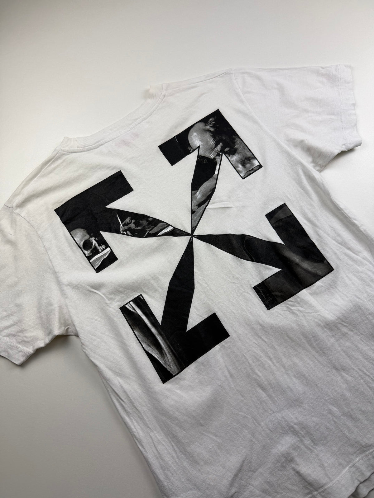 T-Shirt Off-White « Caravaggio » – Taille S – Blanc