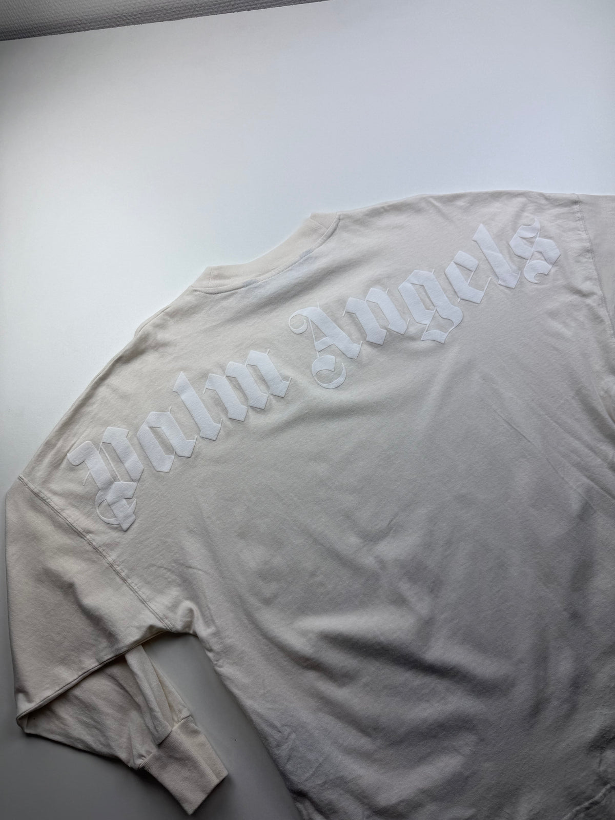 T-Shirt Manches Longues Palm Angels «Classic Logo Over L/S Tee» – Taille XS – Blanc Cassé