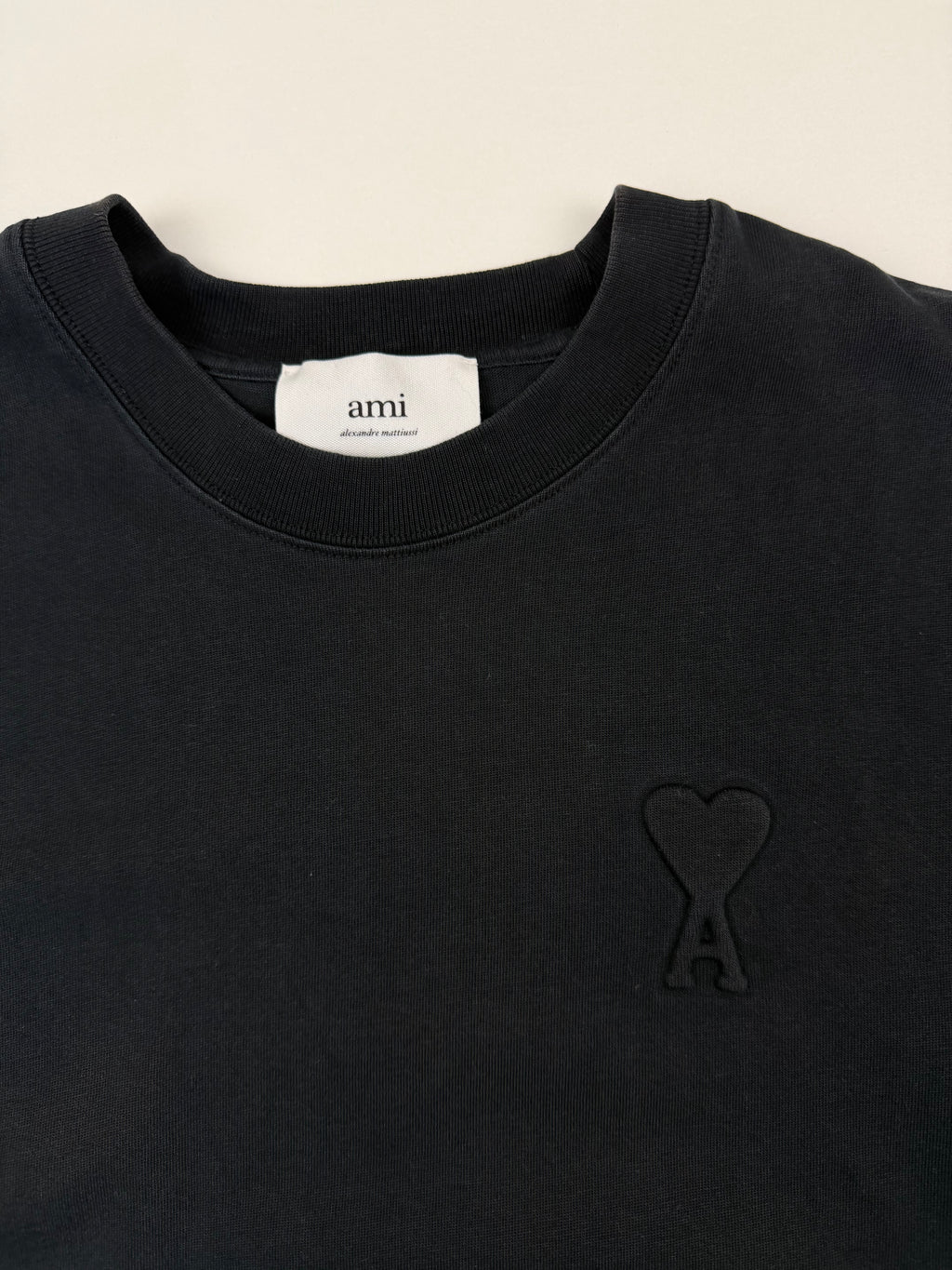 T-shirt AMI – Taille S – Noir avec Logo Cœur 3D