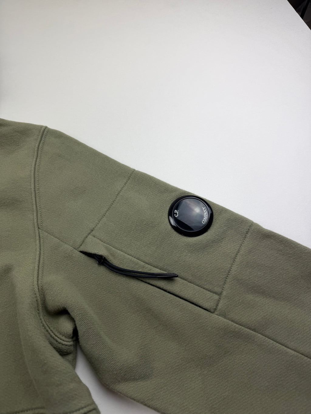 Pull à Capuche C.P. Company – Taille XL – Kaki