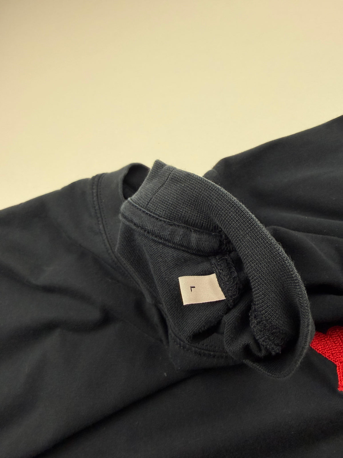 T-Shirt AMI Paris – Taille L – Noir – Logo Cœur Rouge