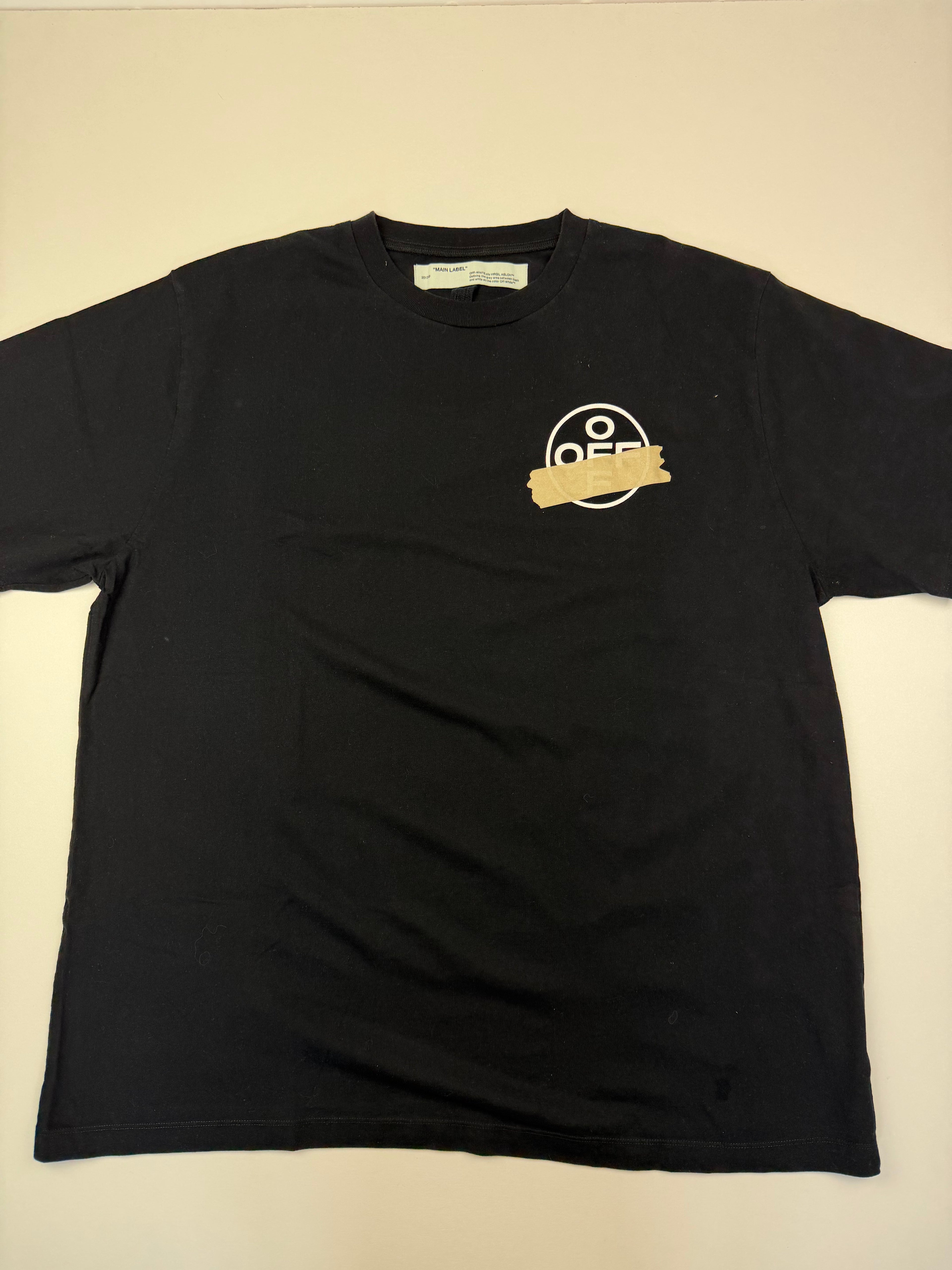 T-shirt Off-White “Tape Arrows” – Taille L – Noir / Beige
