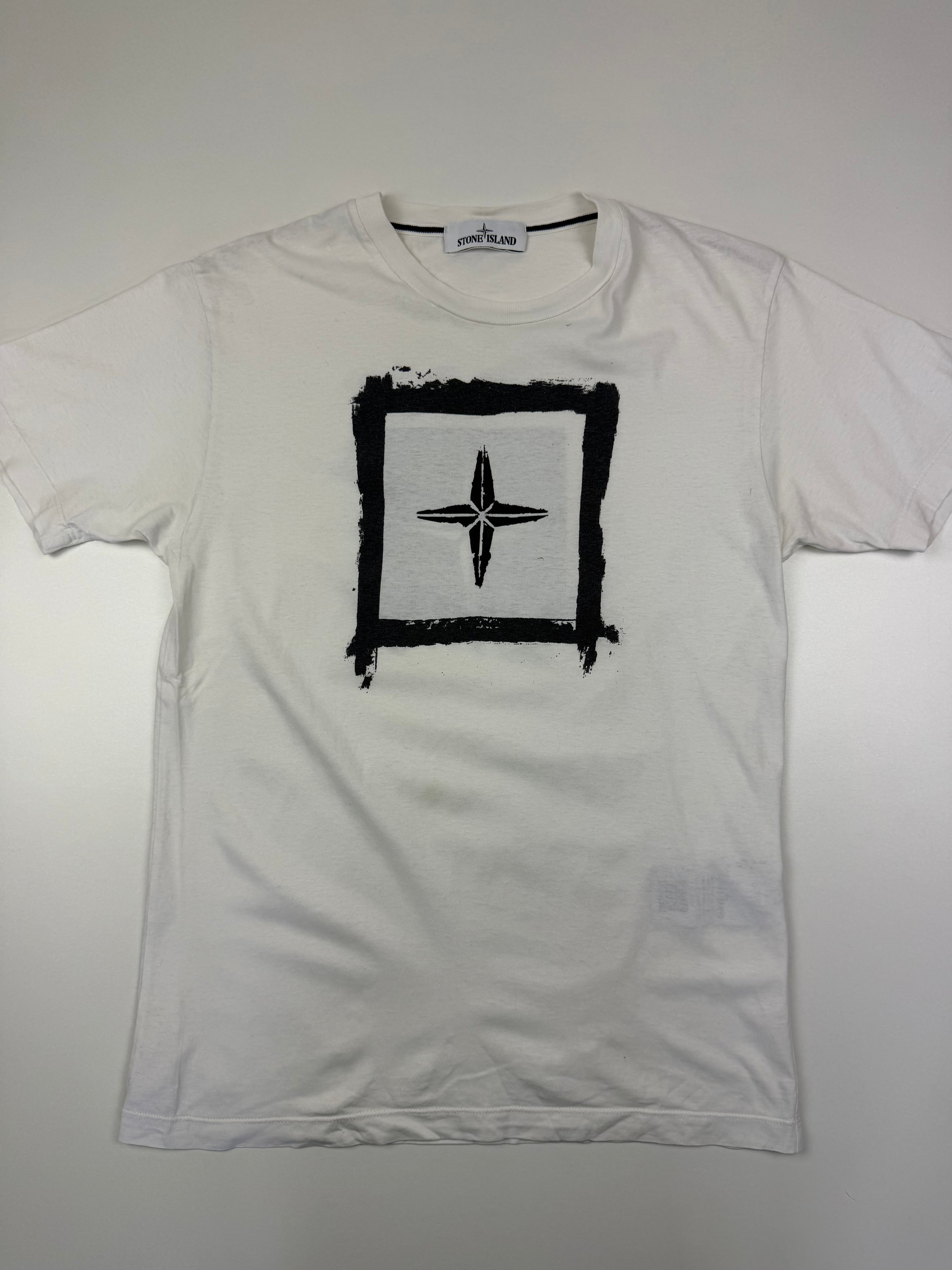 T-shirt Stone Island – Taille S – Blanc avec Logo Imprimé Avant et Dos