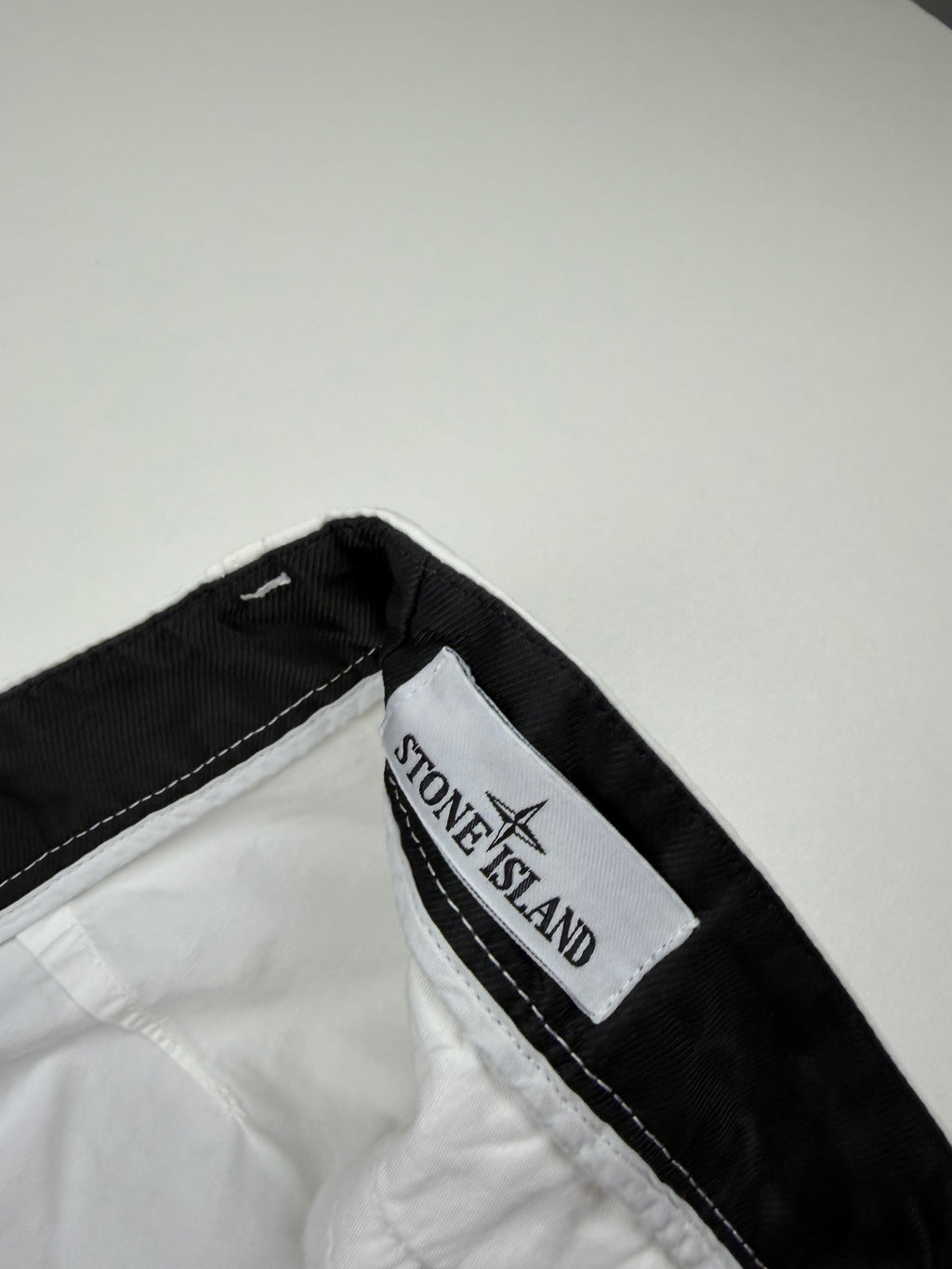 Short Cargo Stone Island – Taille L / W33 – Blanc