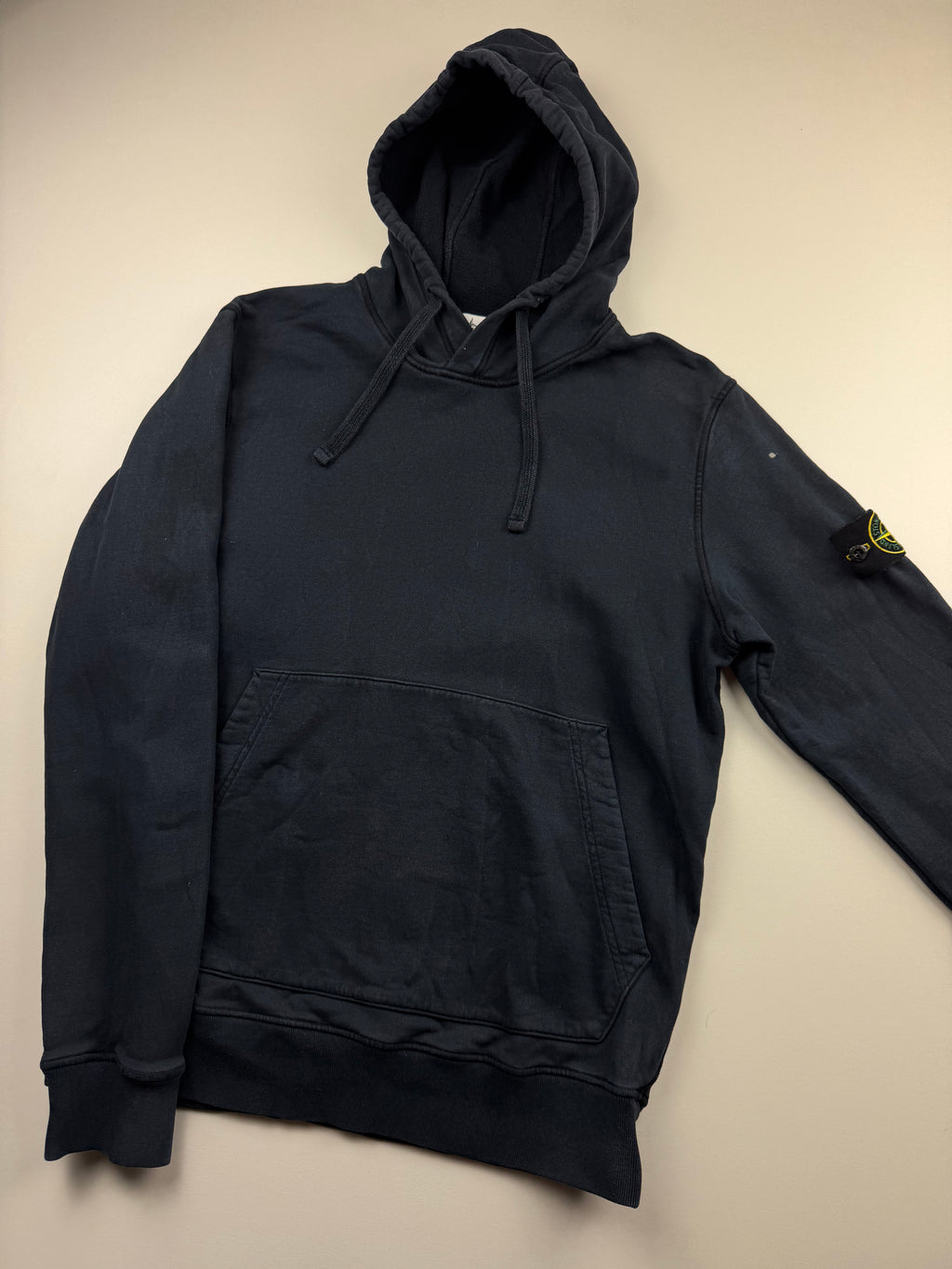 Pull à Capuche Stone Island – Taille L – Bleu Marine