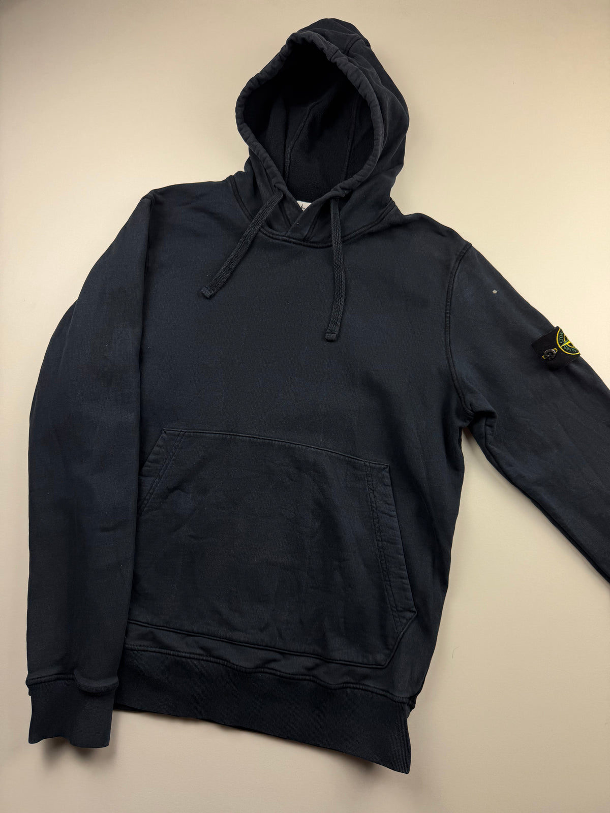 Pull à Capuche Stone Island – Taille L – Bleu Marine