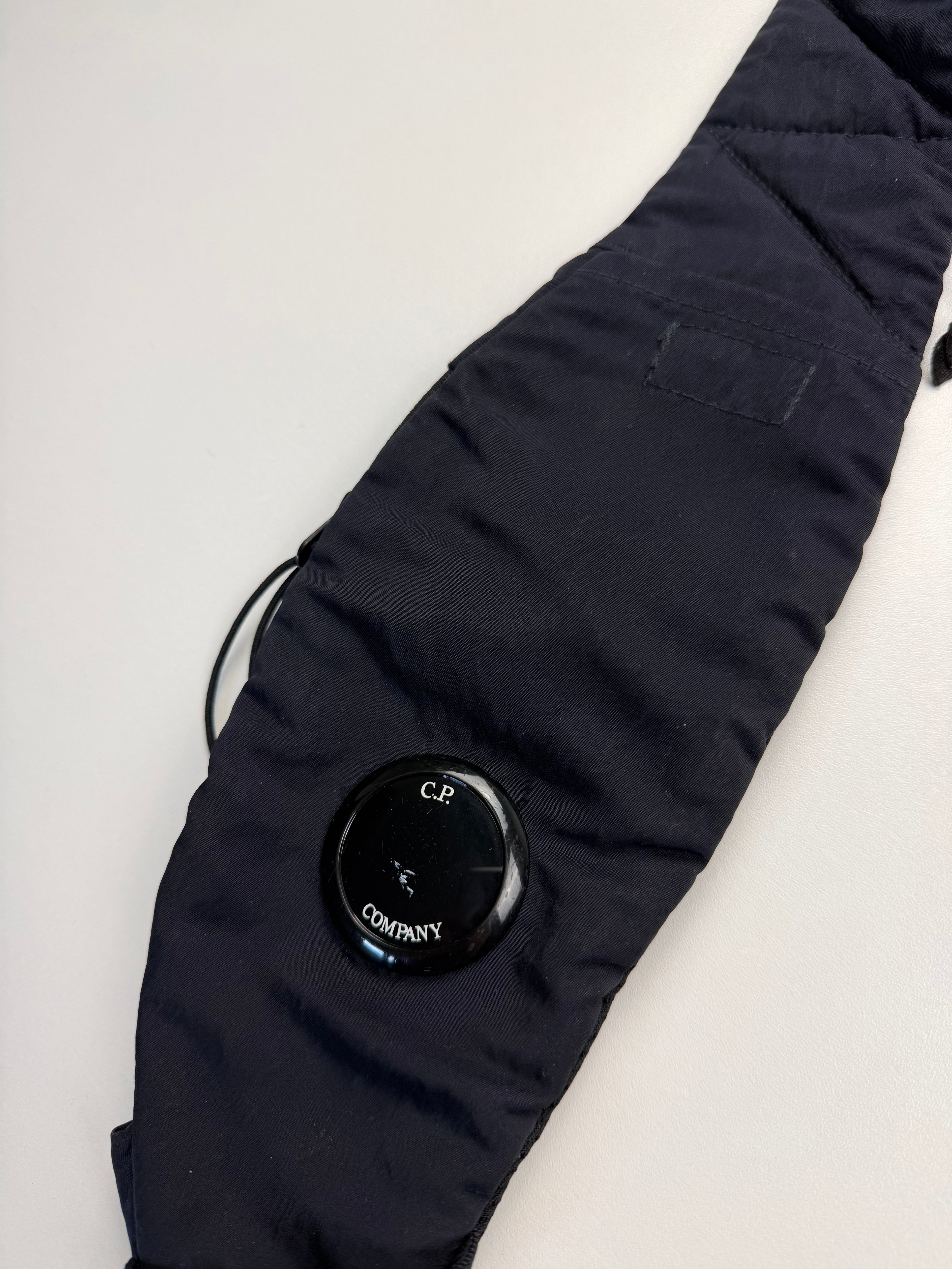 Sacoche C.P. Company Guitare – Nylon – Bleu Nuit / Noir