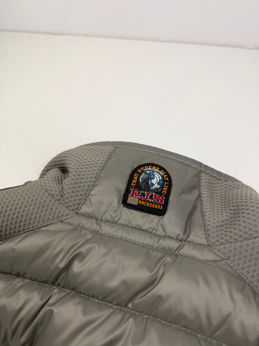 Veste Sans Manche Parajumpers Zavier – Taille XL – Coloris Nowhere