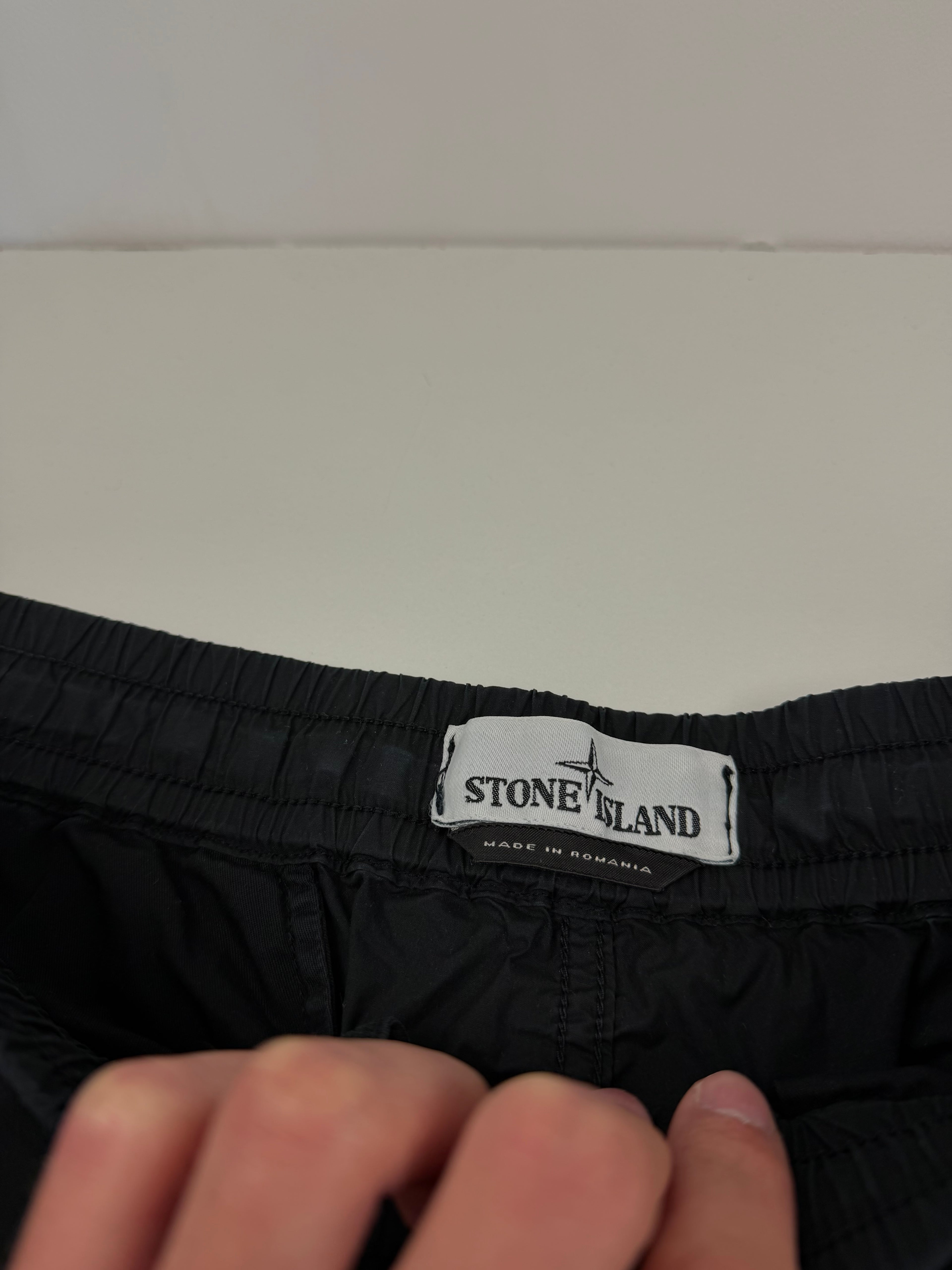 Cargo Stone Island Nylon – Taille M / W32 – Noir