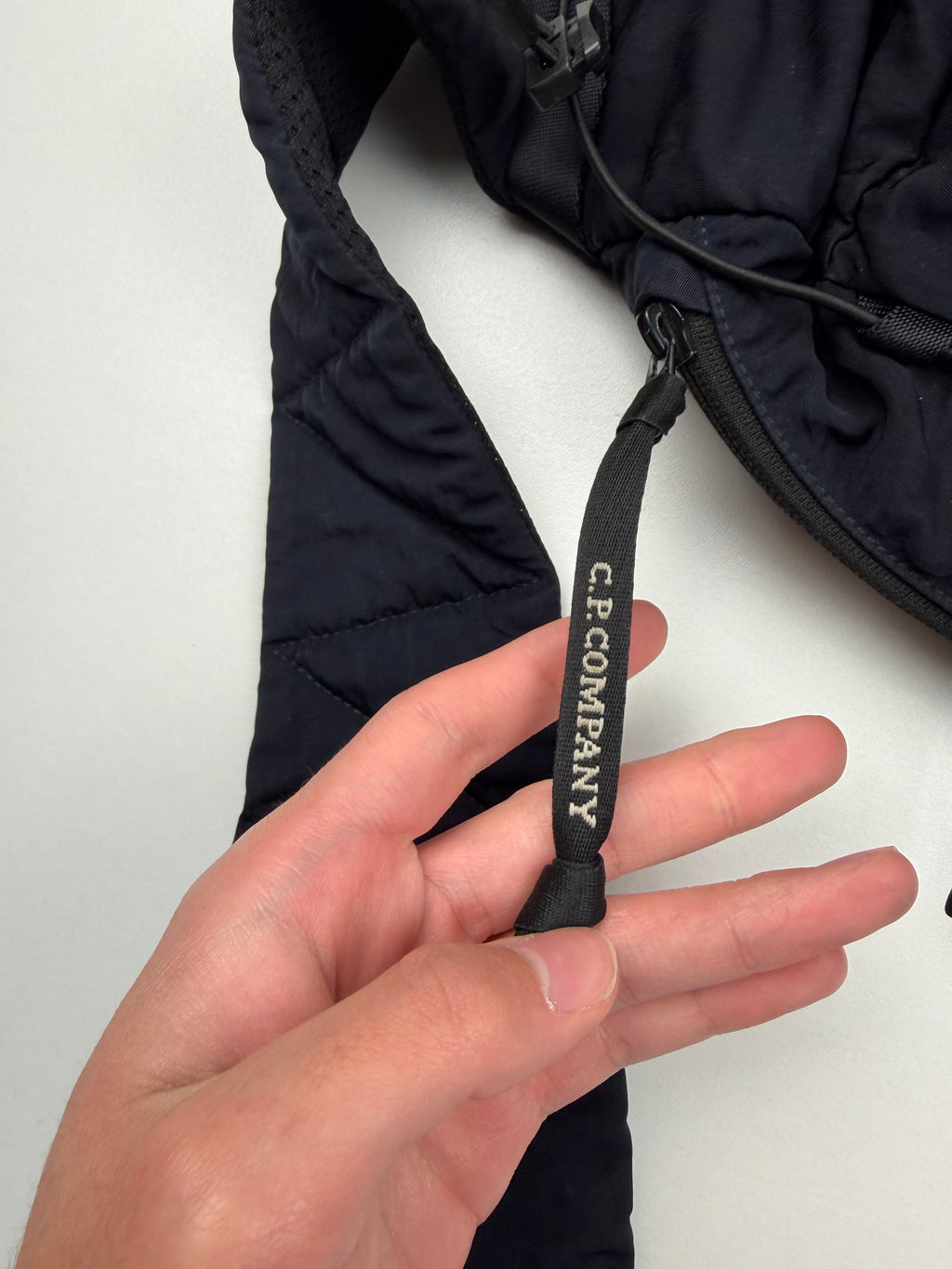 Sacoche C.P. Company Guitare – Nylon – Bleu Nuit / Noir