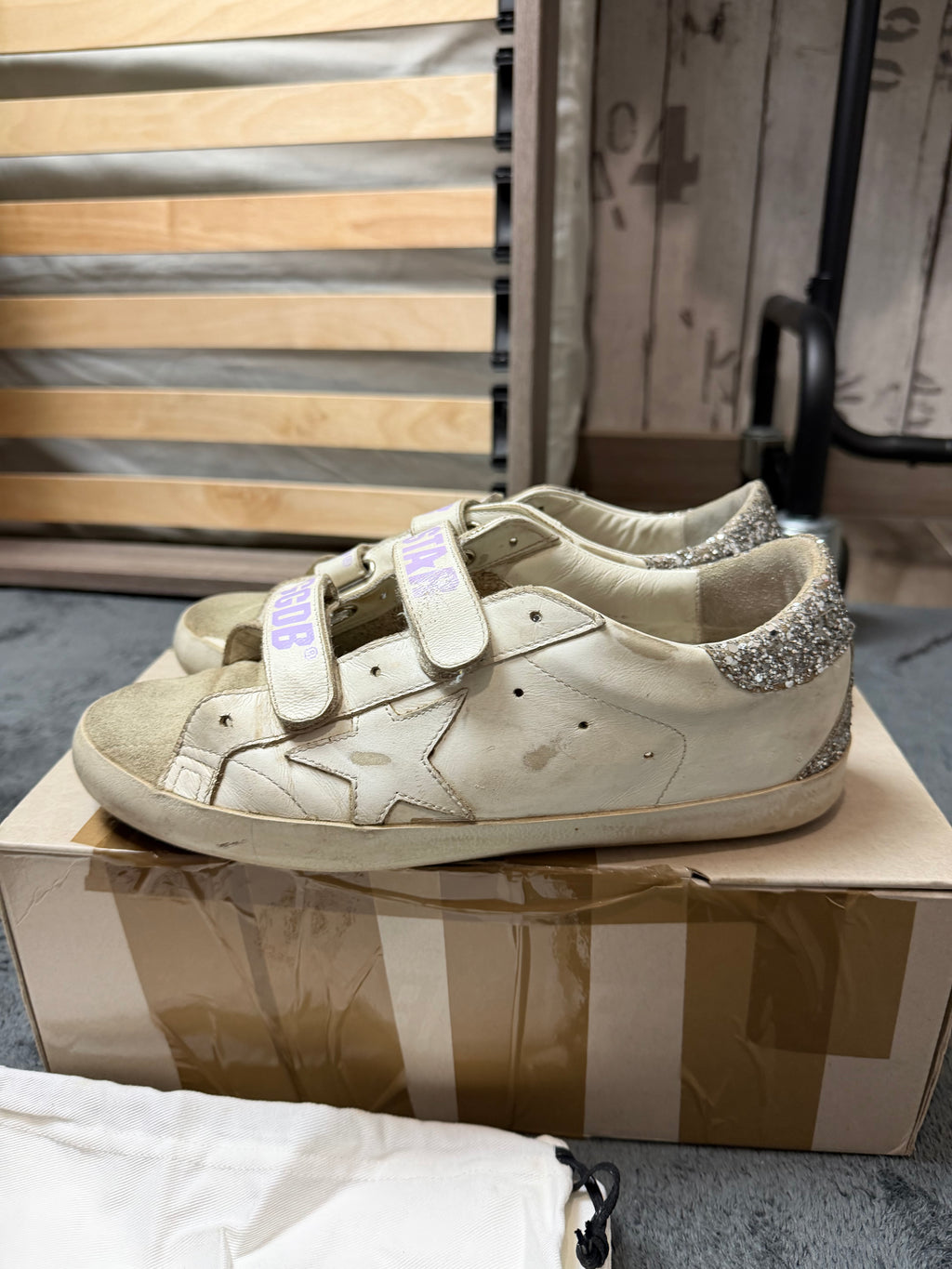 Basket Golden Goose Old School – Taille 40 – Blanc & Paillettes