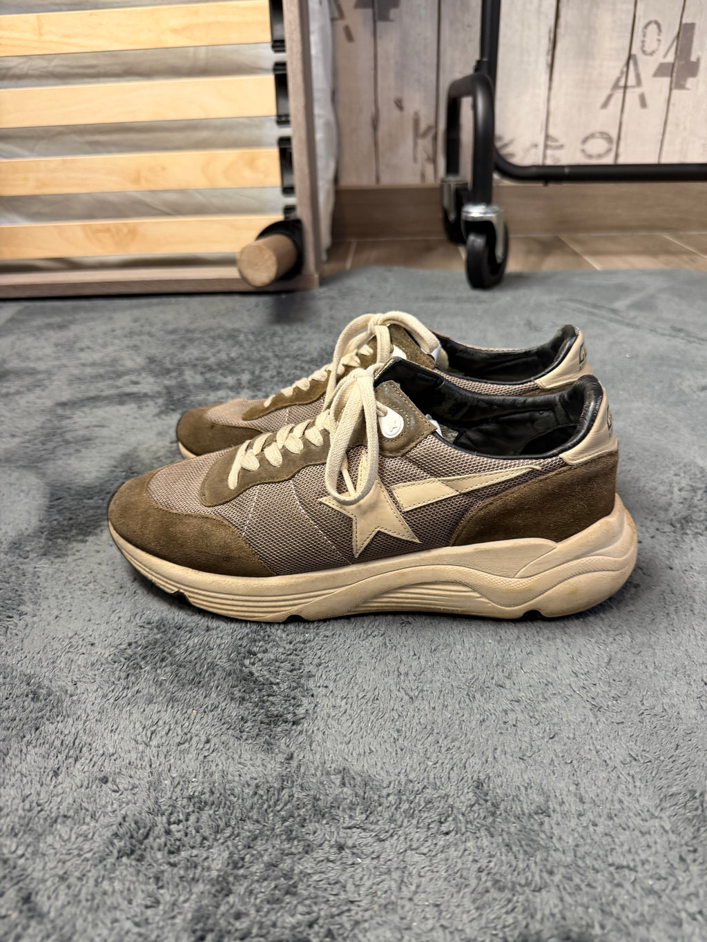 Basket Golden Goose Running – Taille 41 – Kaki