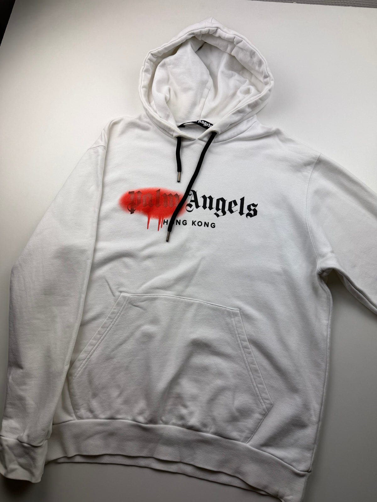 Pull à Capuche Palm Angels « Tag Hong Kong » – Taille M – Blanc