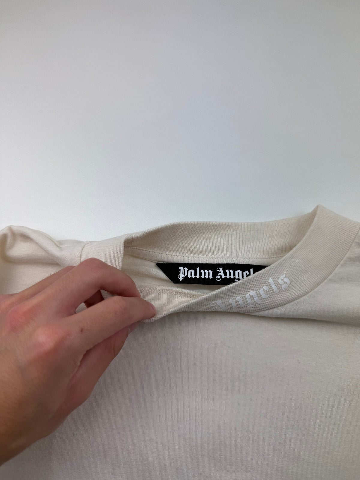 T-Shirt Manches Longues Palm Angels «Classic Logo Over L/S Tee» – Taille XS – Blanc Cassé