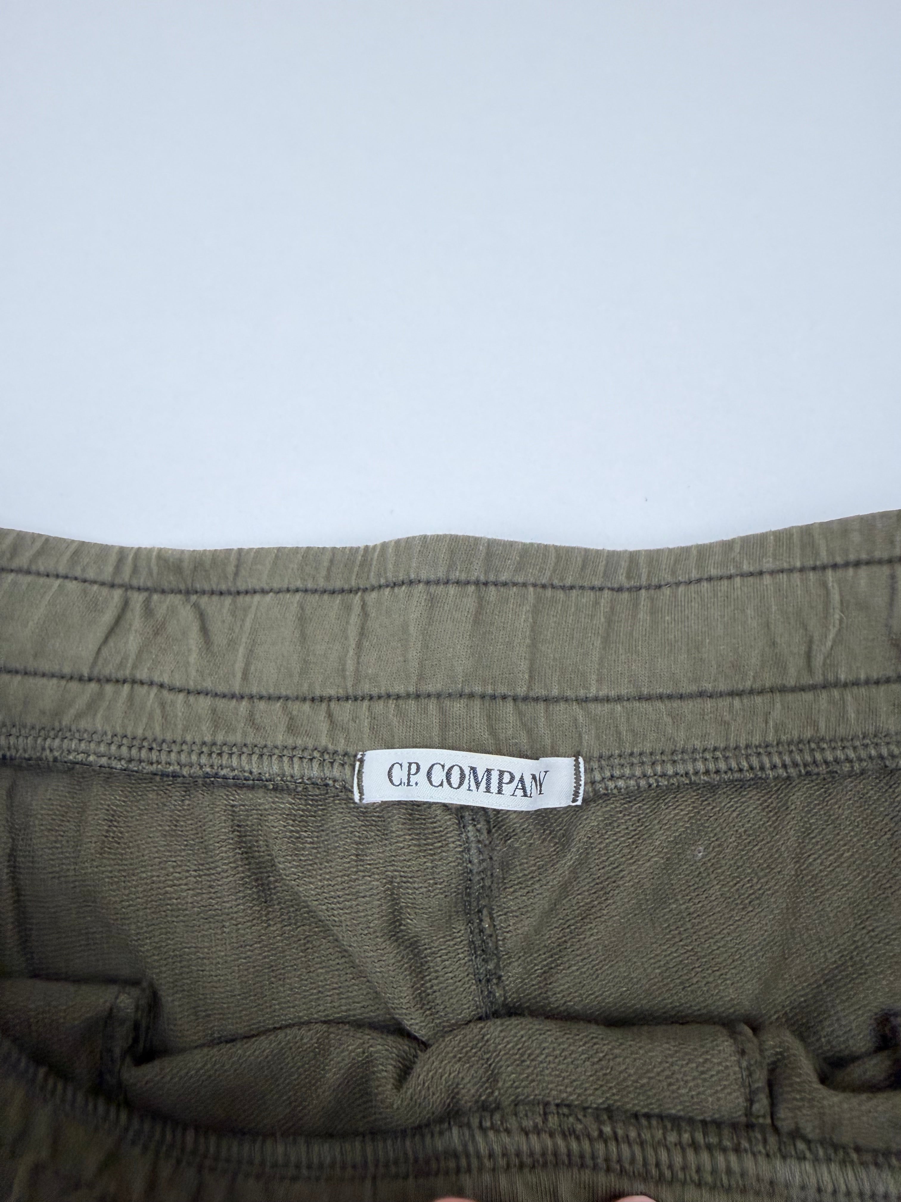 Short C.P. Company – Taille XL – Kaki en Coton