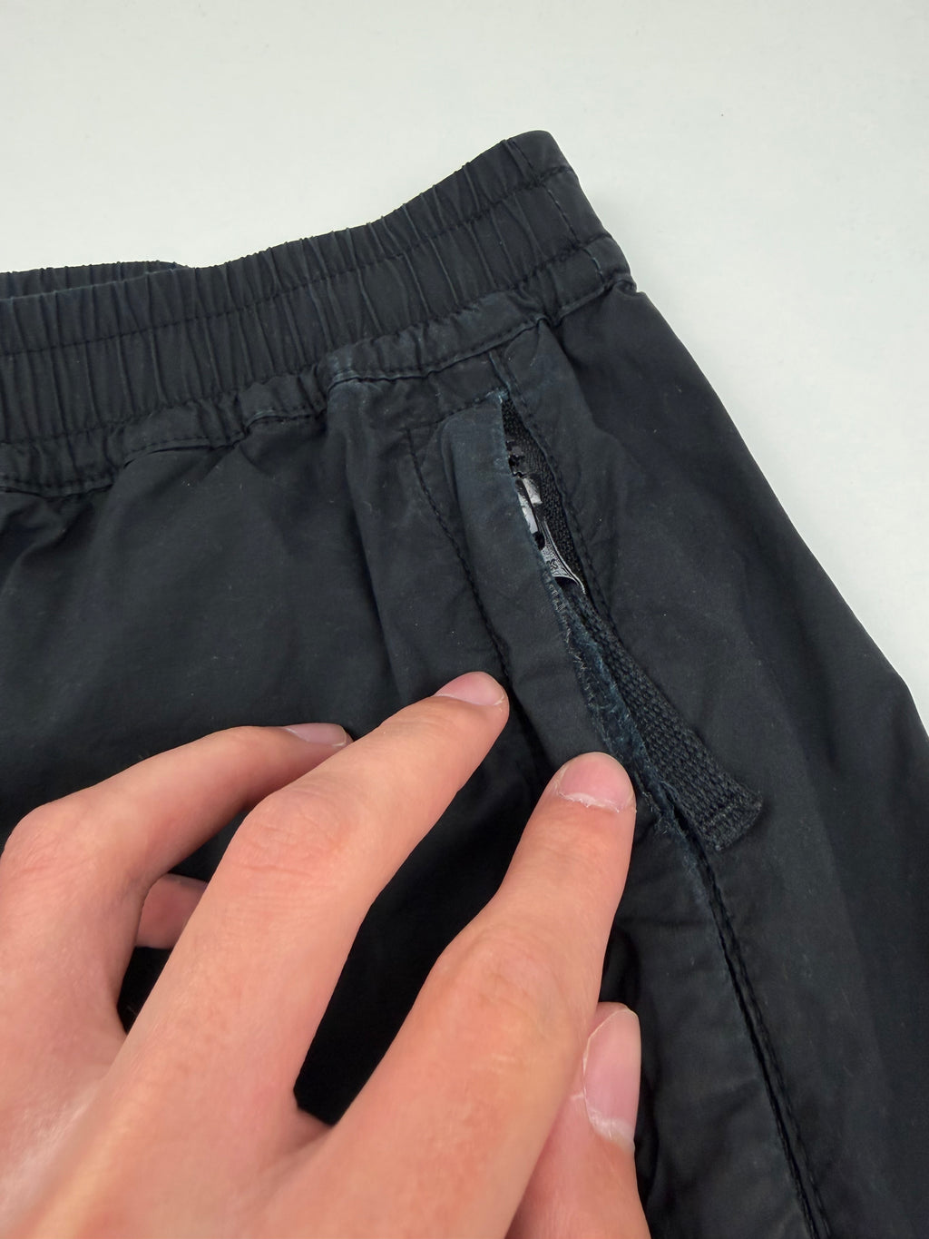 Cargo Stone Island Nylon – Taille M / W32 – Noir