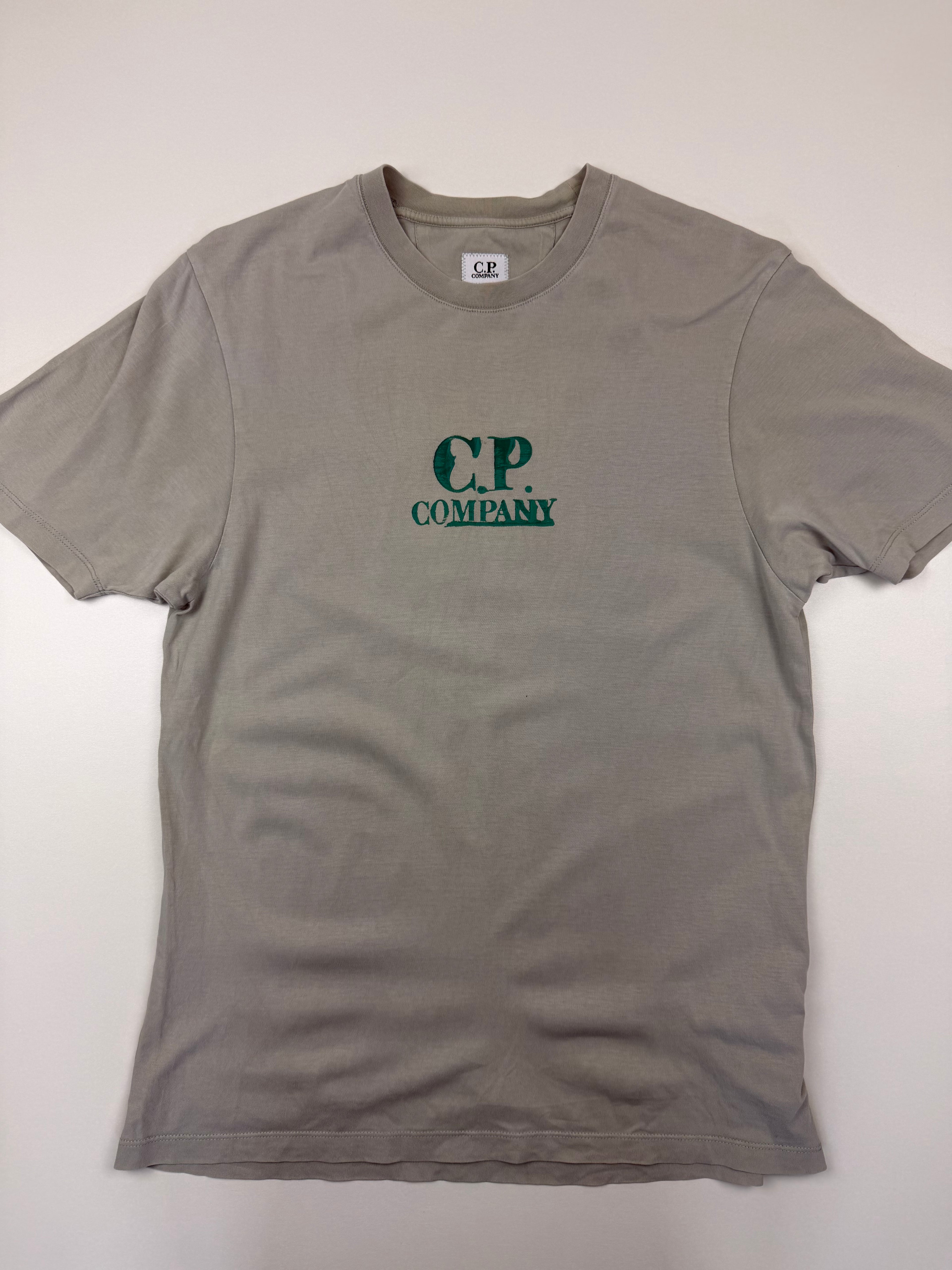 T-shirt C.P. Company – Taille S – Gris avec Motif Avant et Dos Vert