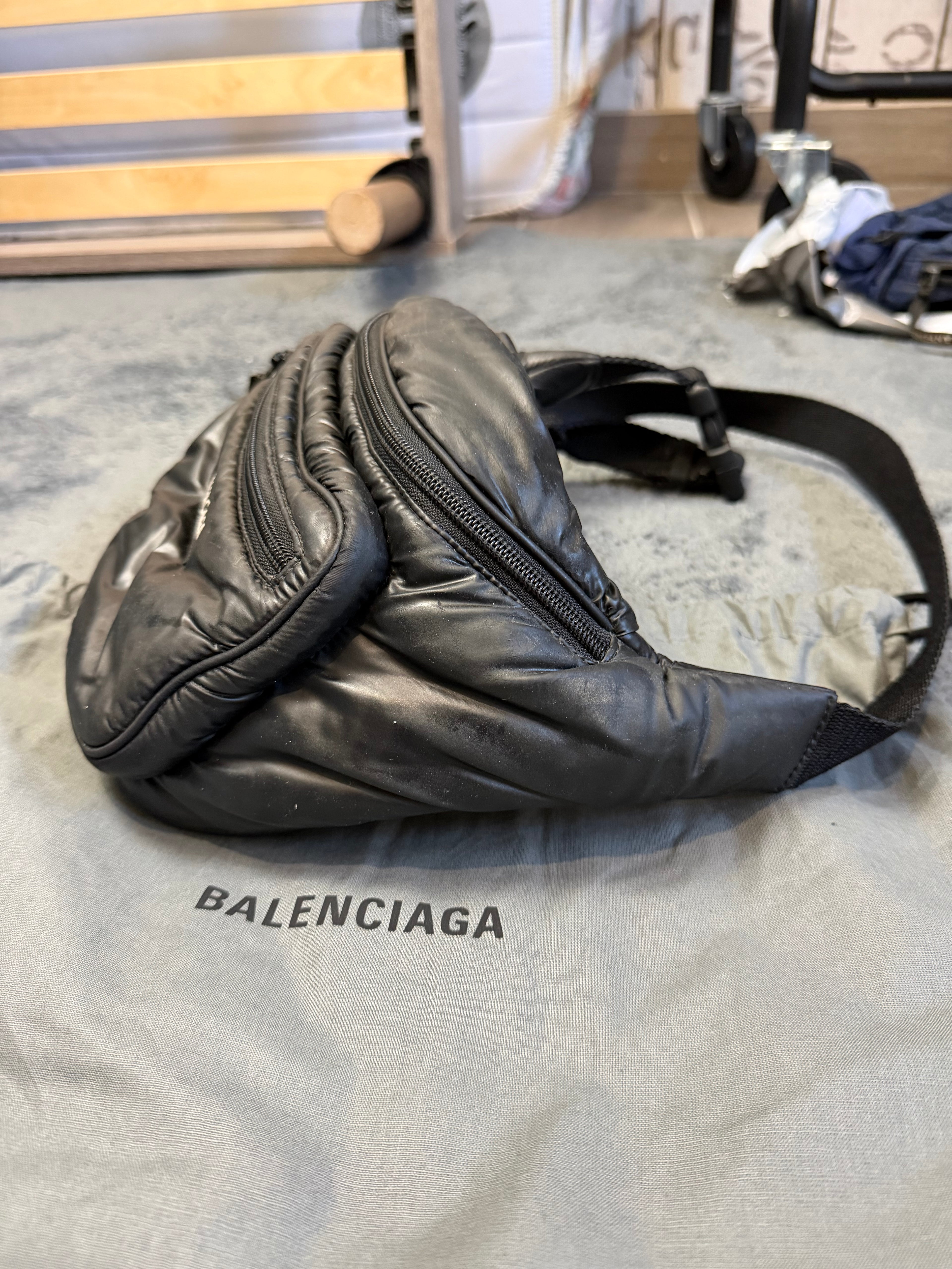 Sac Banane Balenciaga Explorer – Noir – Nylon Matelassé