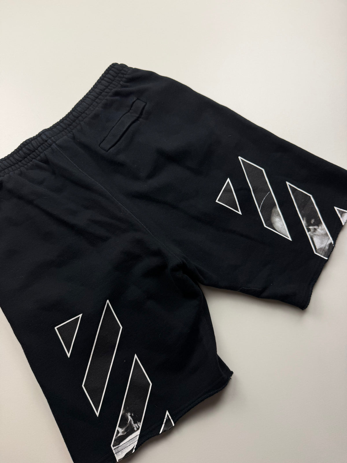 Short Off-White «Caravaggio Diag» – Taille M – Noir