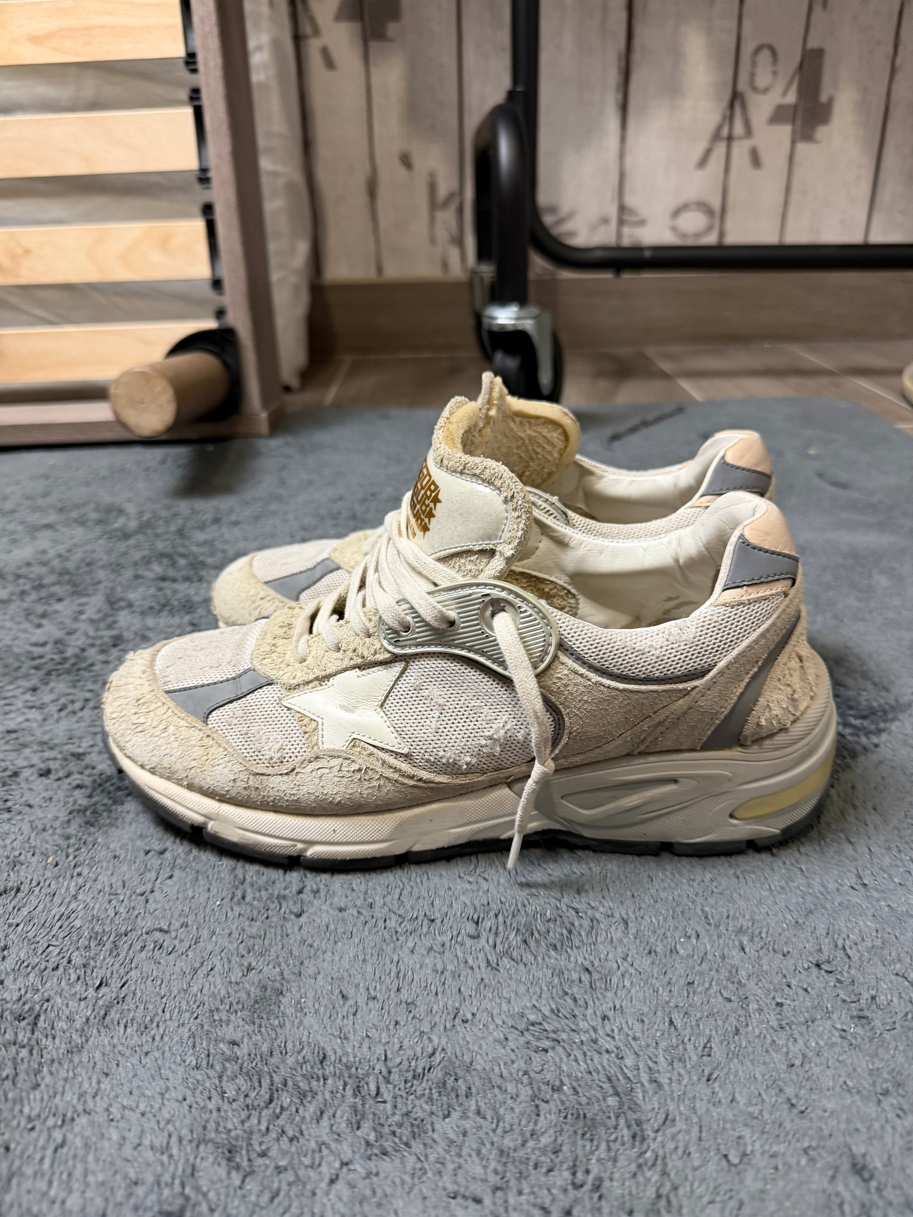 Basket Golden Goose Dad-Star – Taille 39 – Blanches