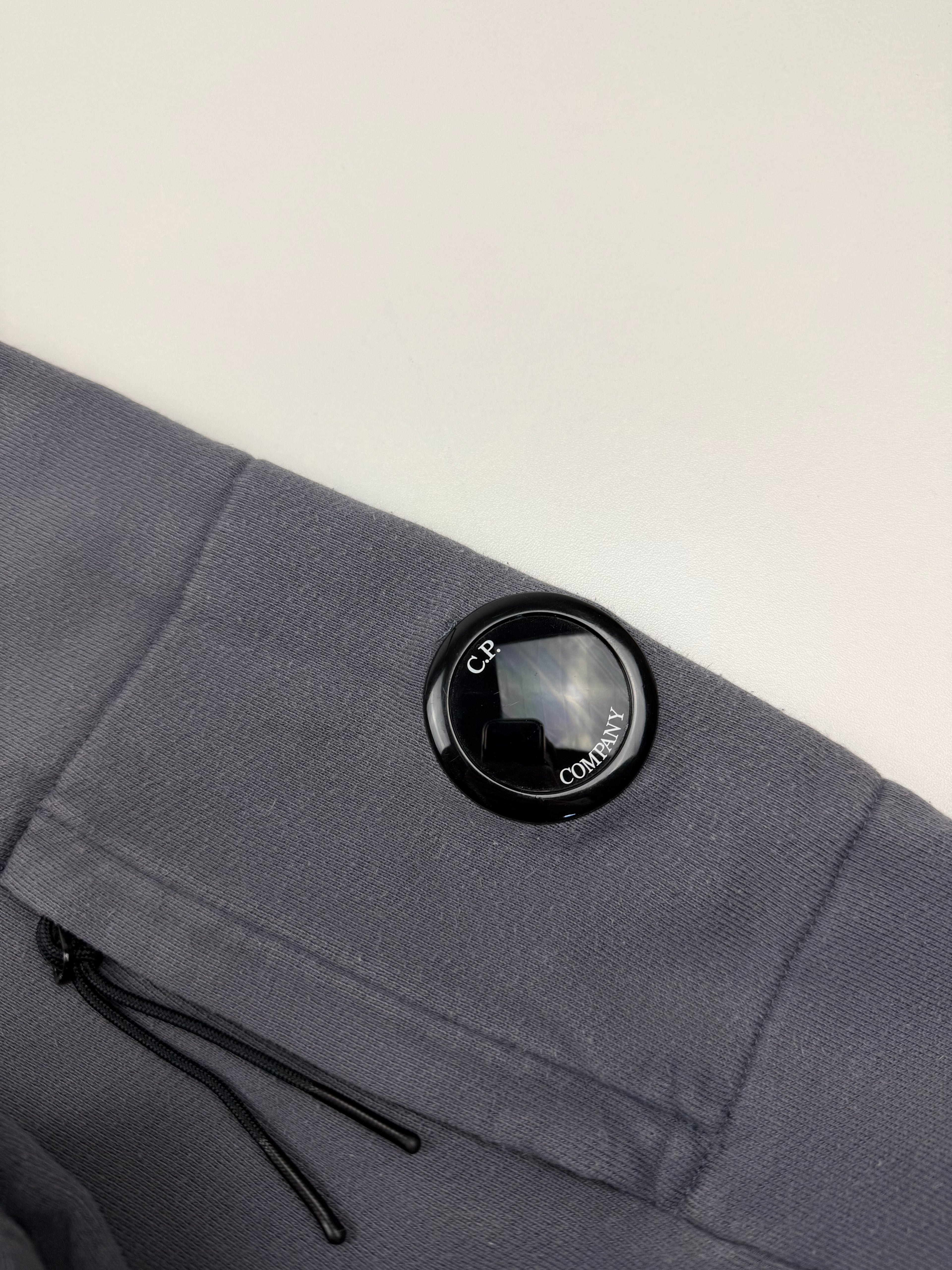 Pull à capuche C.P. Company – Taille L – Coloris Gris