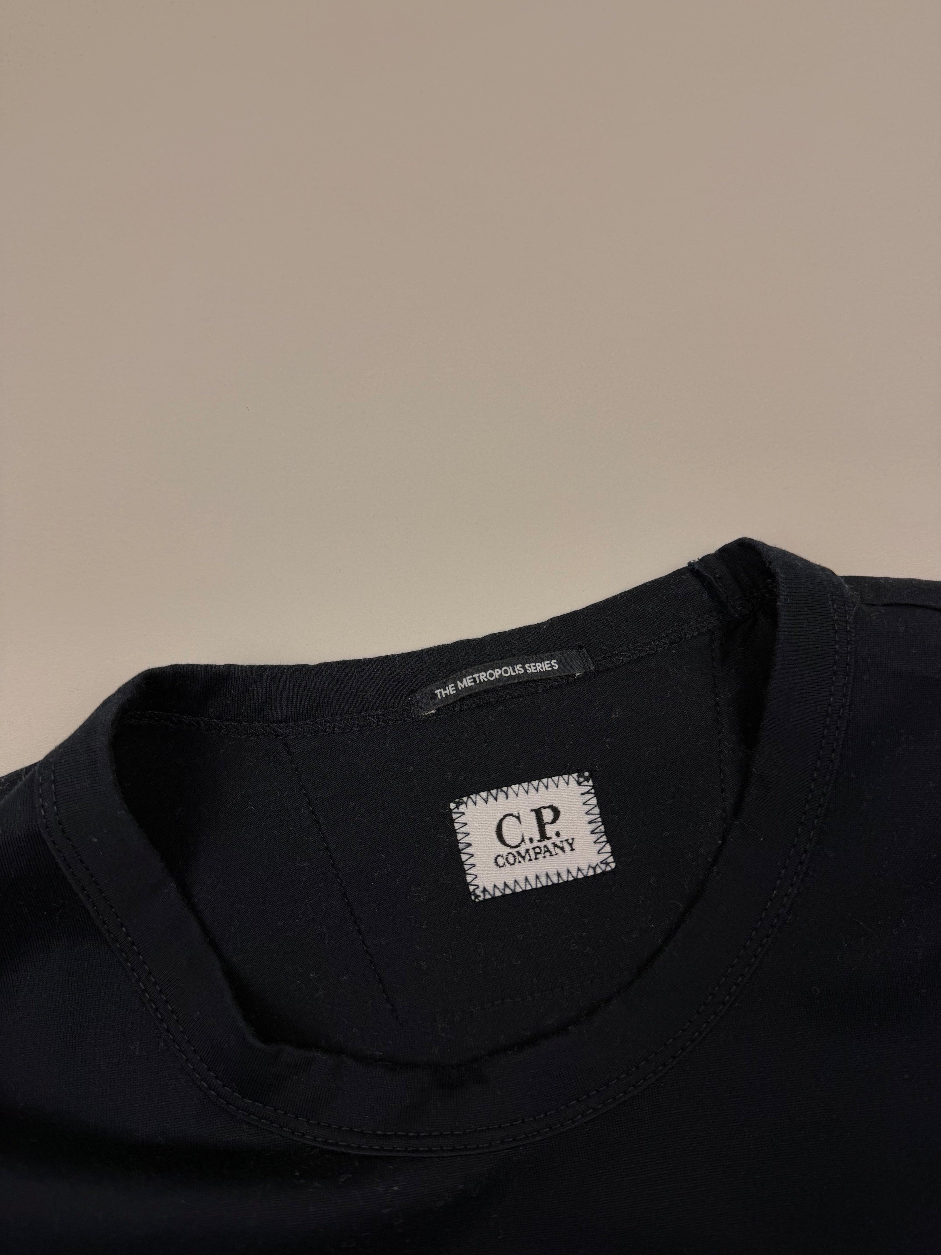 T-shirt C.P. Company “Metropolis Series” – Taille M – Bleu Marine