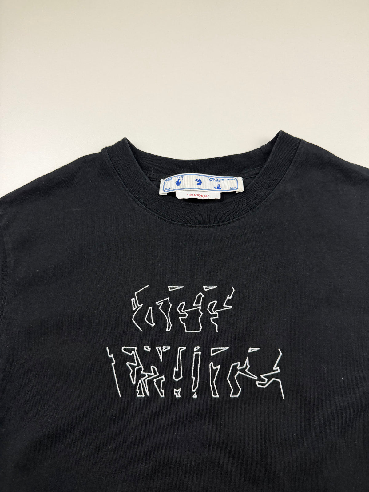 T-Shirt Off-White « Neen Arrow Skate » – Taille S – Noir