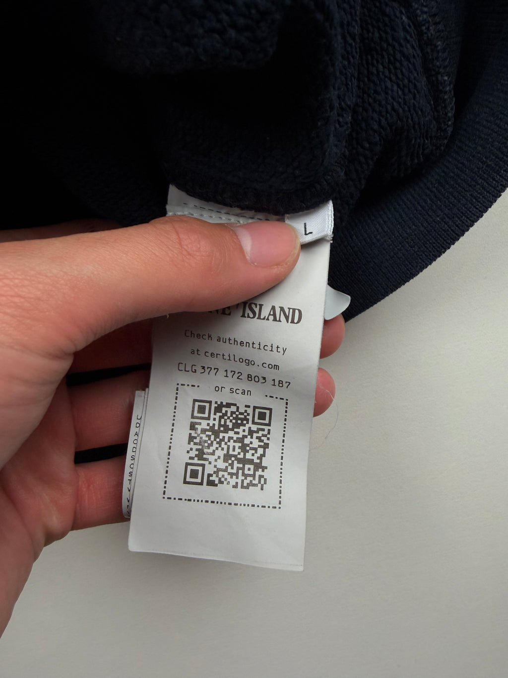 Pull à Capuche Stone Island – Taille L – Bleu Marine