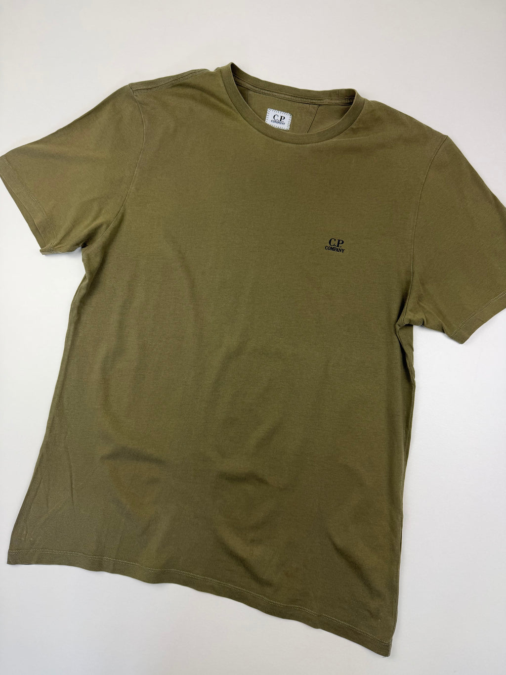 T-shirt C.P. Company – Taille M – Kaki avec Logo Poitrine