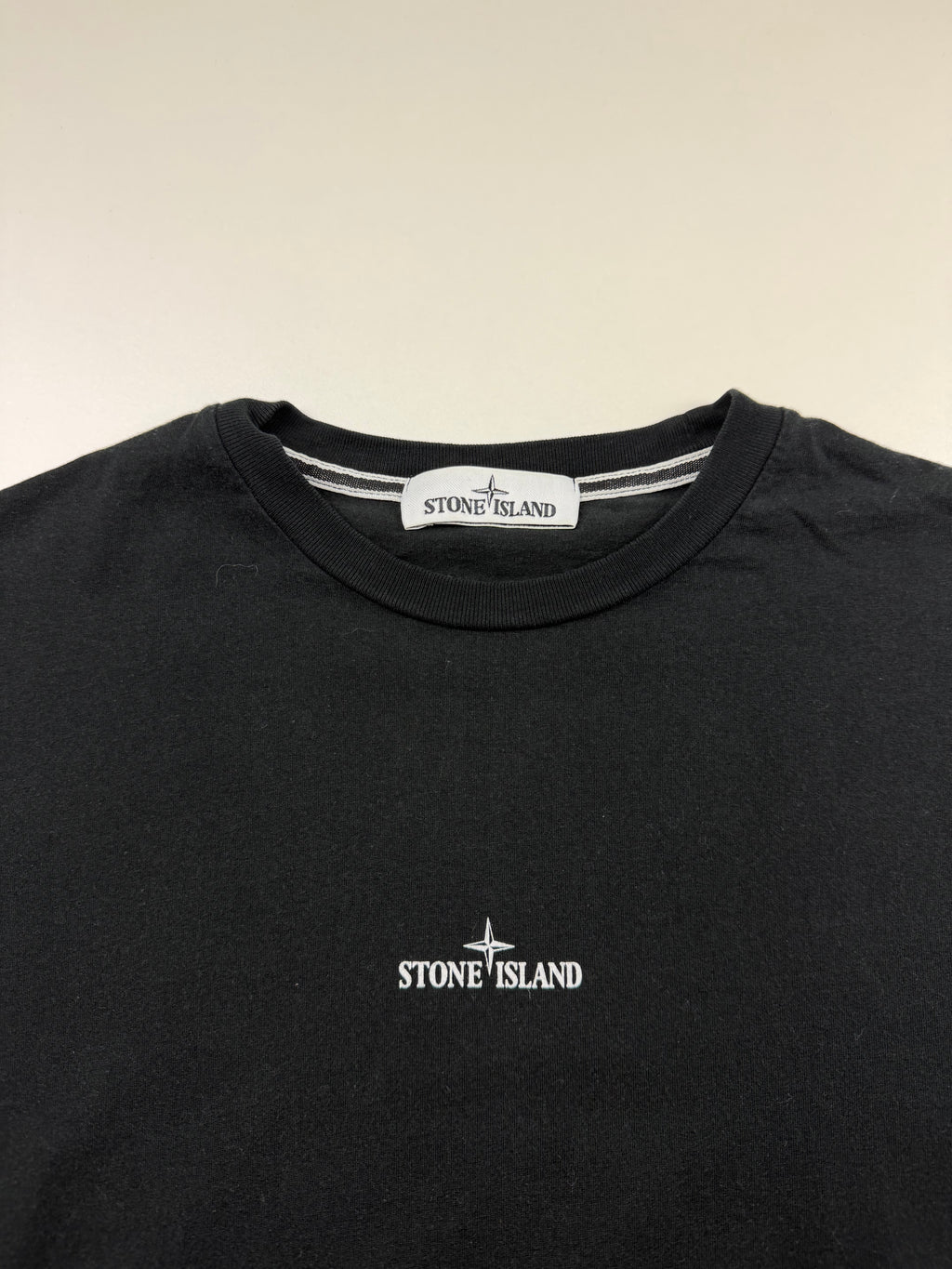 T-Shirt Stone Island – Taille M – Noir – Motif Dos
