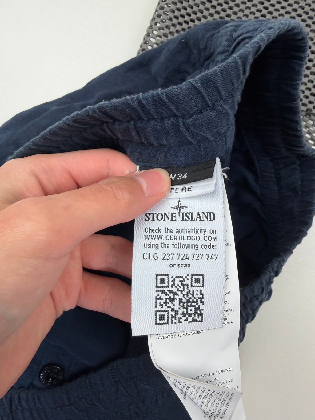 Short en lin Stone Island – Taille L (W34) – Bleu Marine