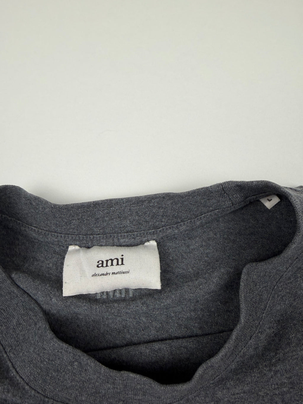 T-shirt AMI Paris “Patch” – Taille L – Gris Chiné (Heather Grey)
