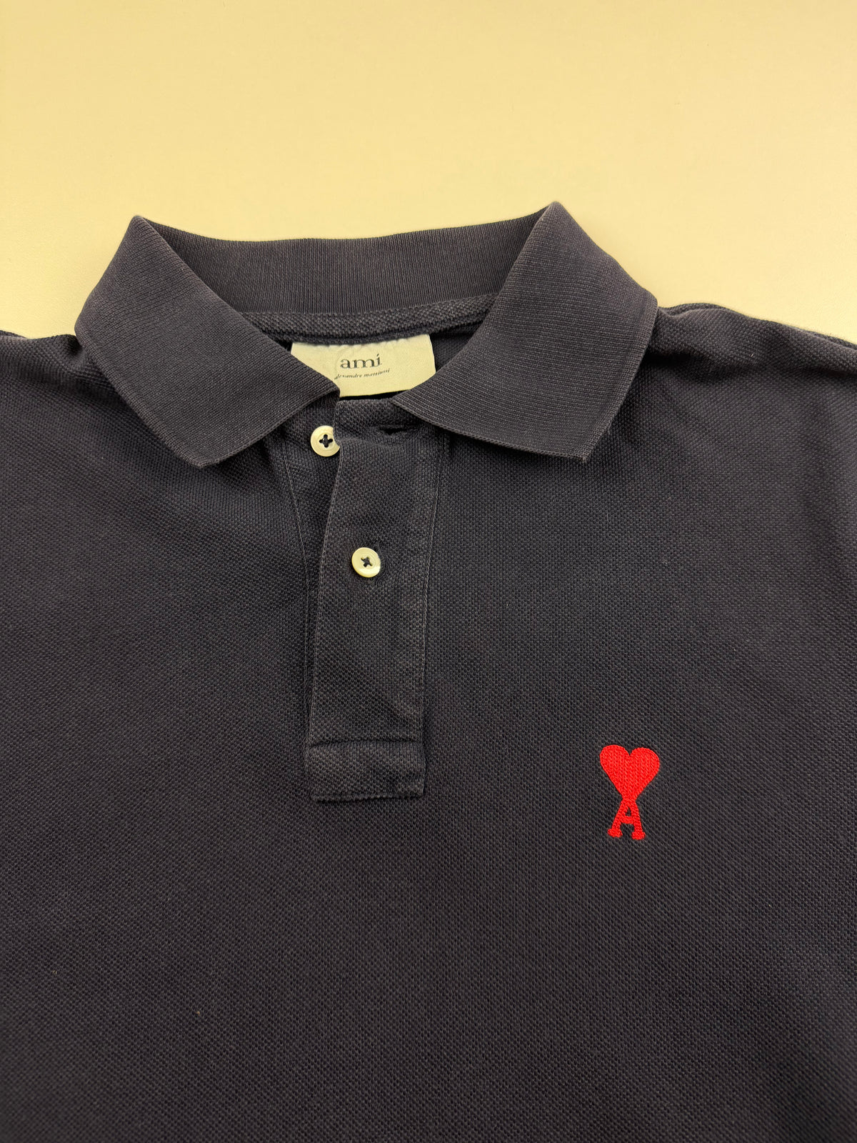 Polo AMI Paris – Taille S – Bleu Marine – Cœur Rouge