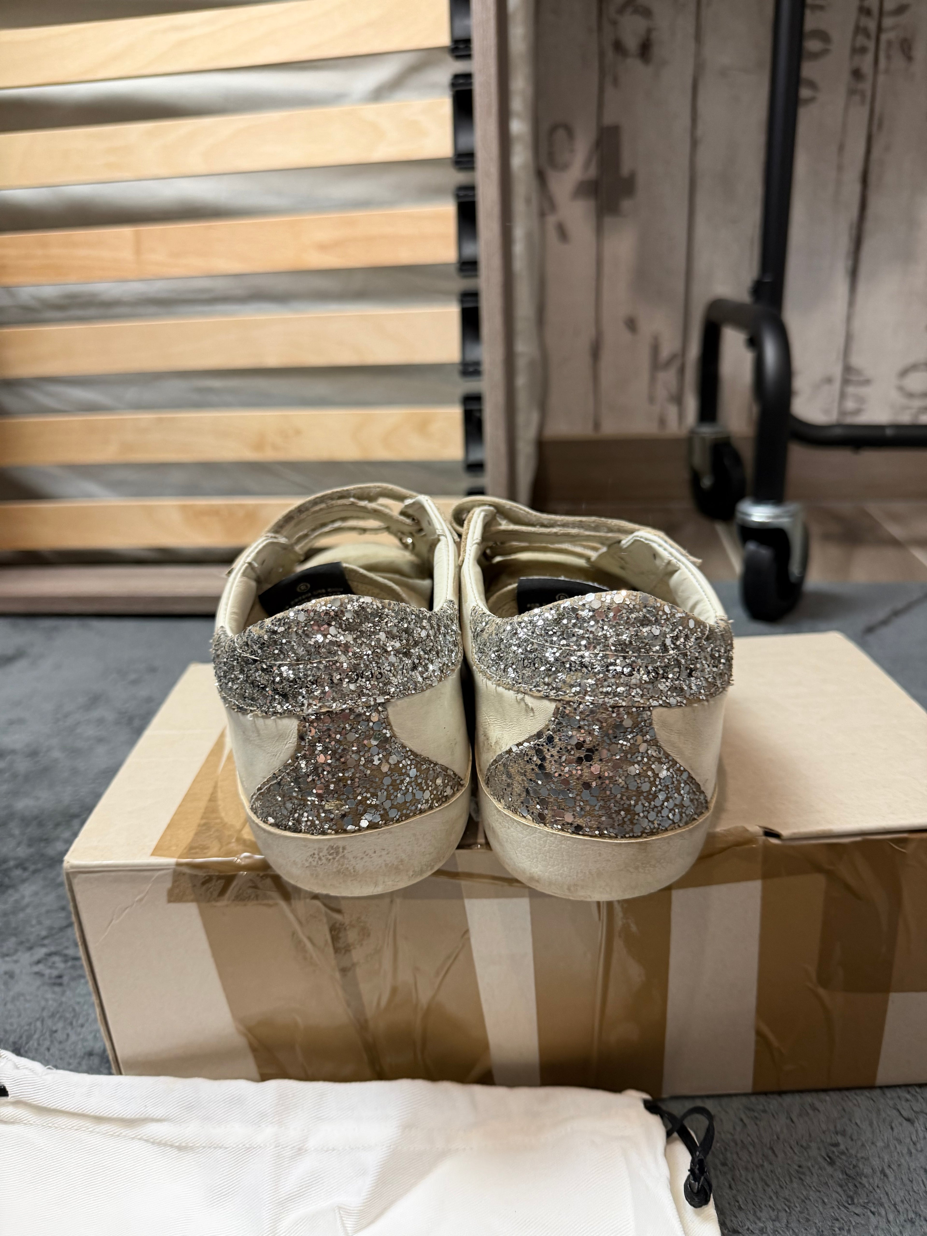 Basket Golden Goose Old School – Taille 40 – Blanc & Paillettes