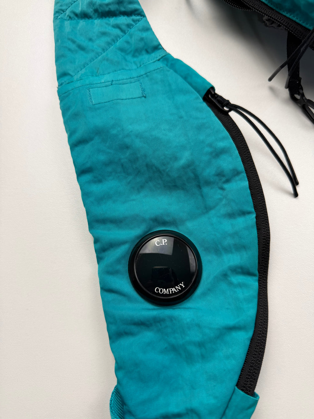 Sacoche C.P. Company Guitare – Nylon  – Bleu Argent