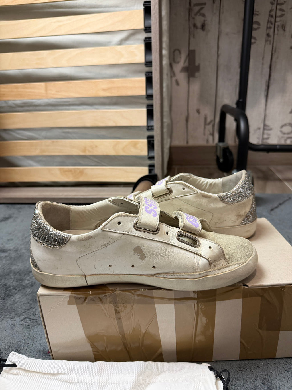 Basket Golden Goose Old School – Taille 40 – Blanc & Paillettes