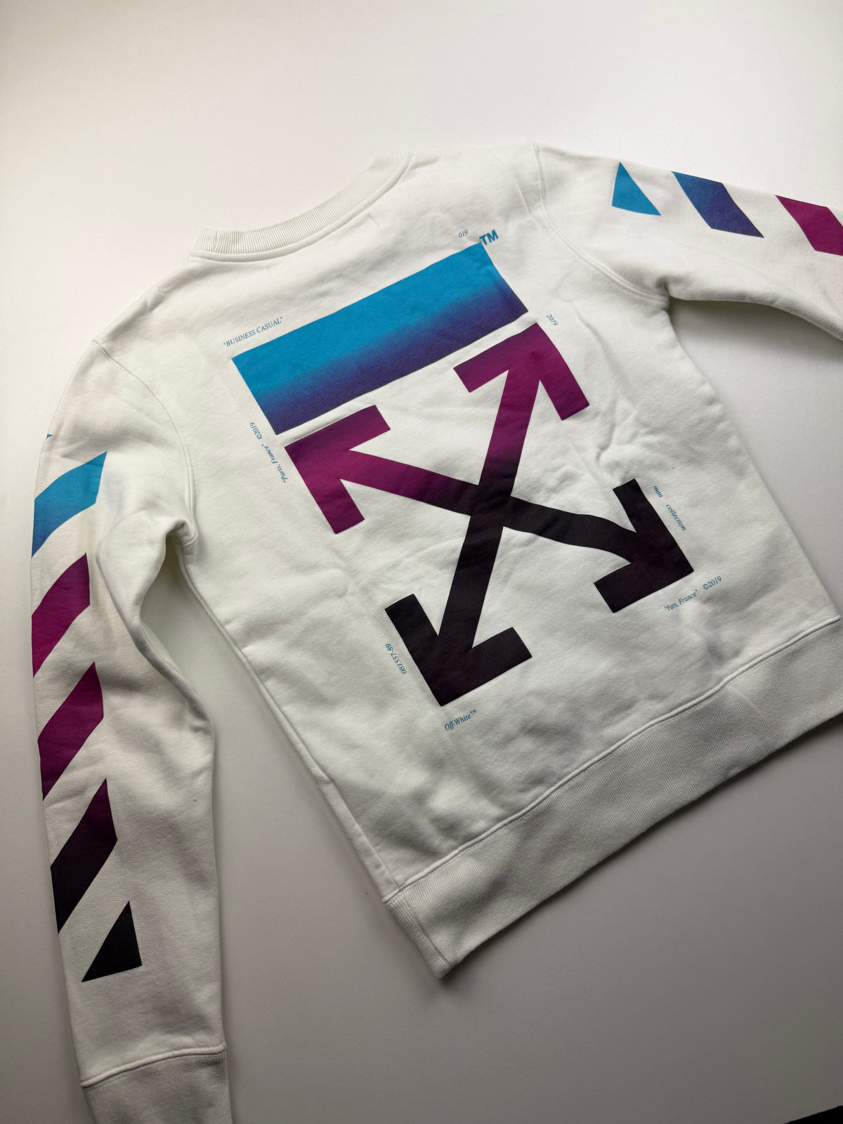 Pull Off-White « Gradient Arrows » – Taille S – Blanc