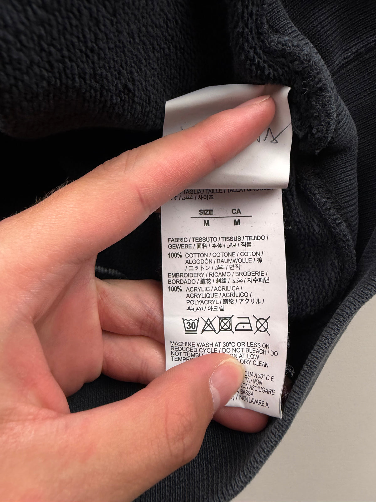 Pull à Capuche Off-White « Abstract Arrows » – Taille M – Gris Foncé