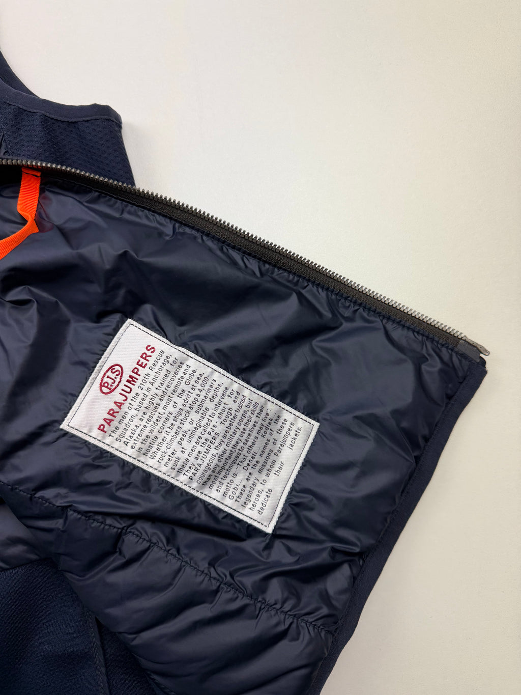 Veste Sans Manche Parajumpers “Zavier Warm Up” – Taille XL – Bleu Marine – Neuve