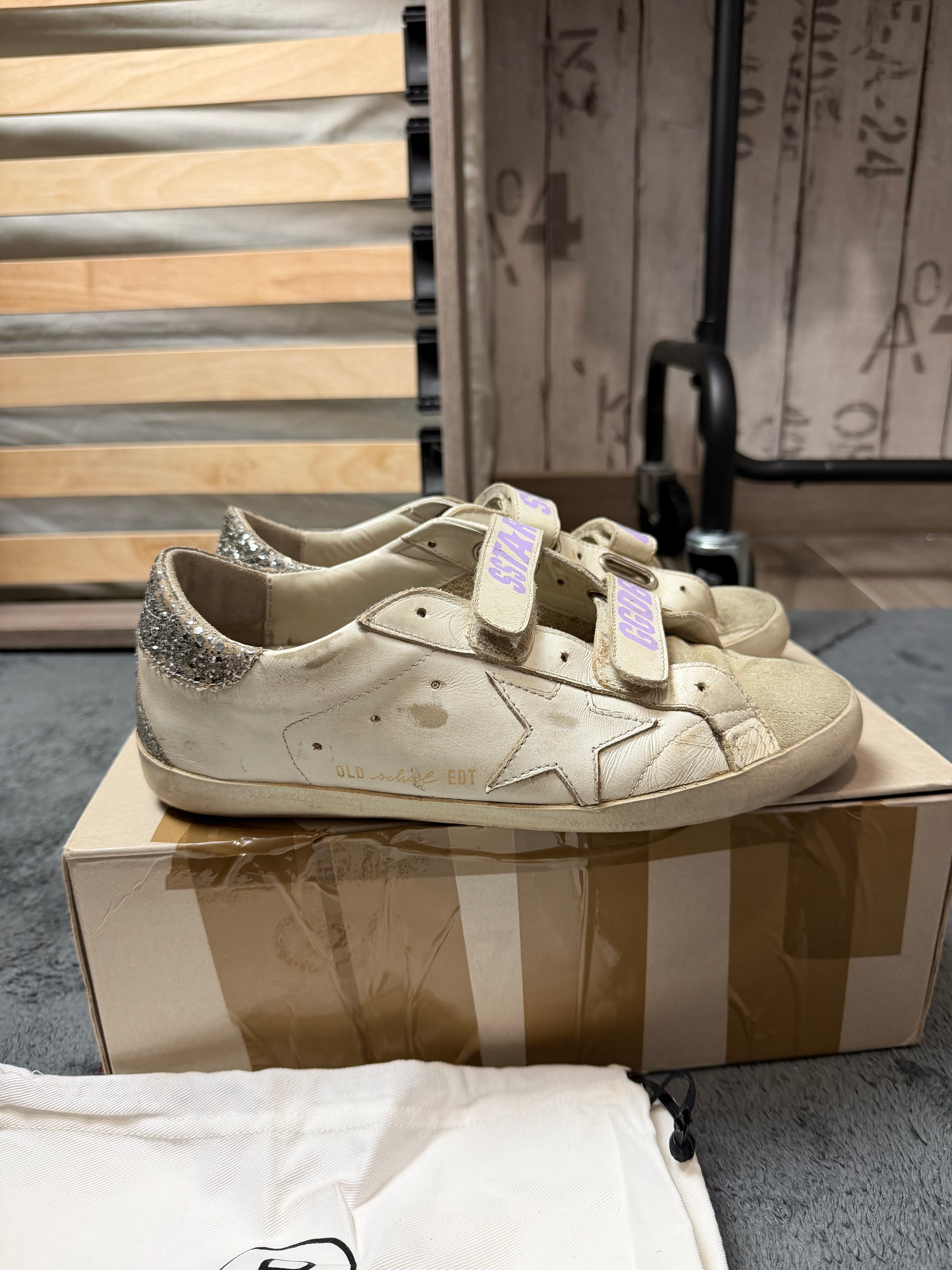 Basket Golden Goose Old School – Taille 40 – Blanc & Paillettes