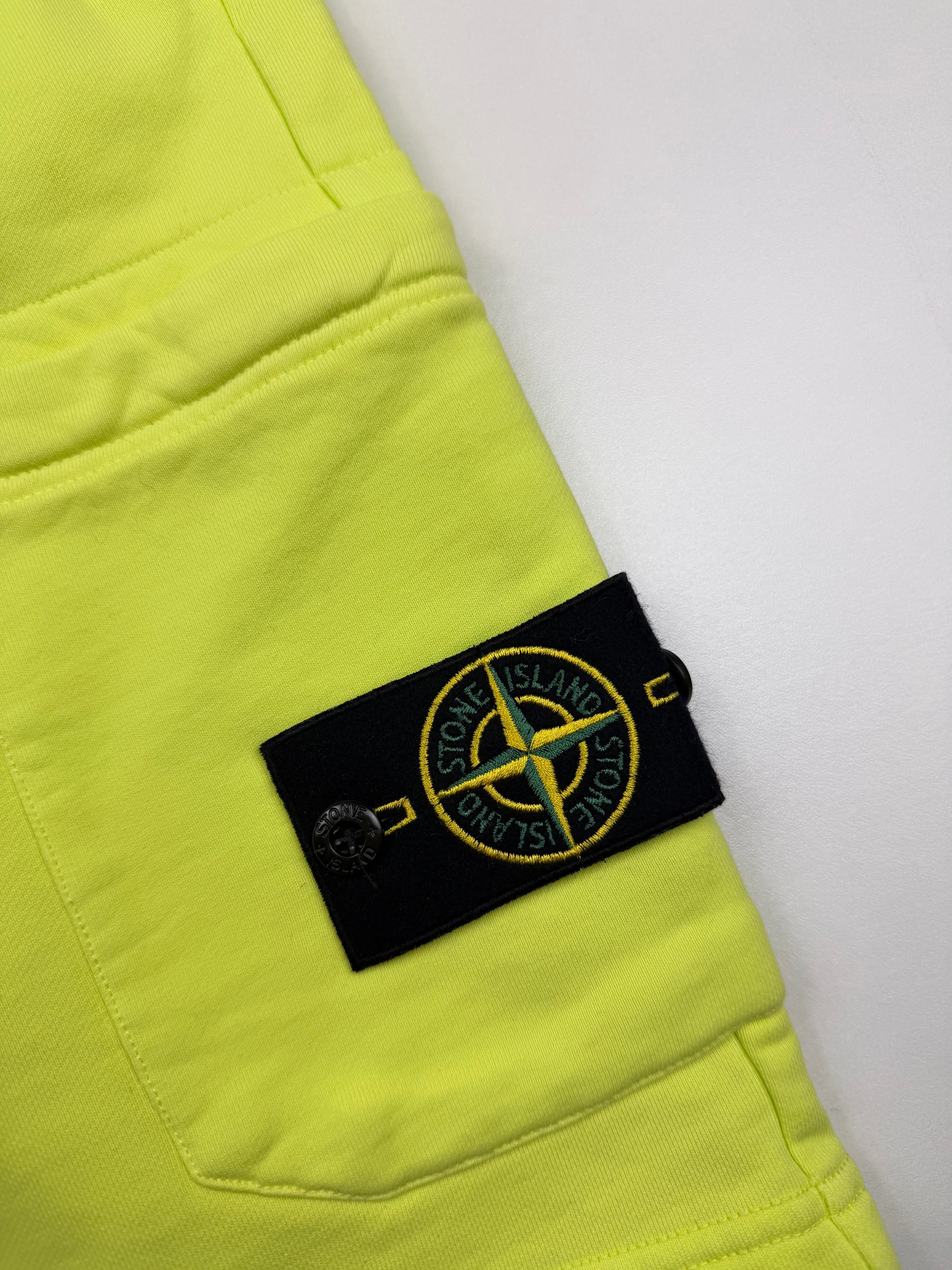 Short Stone Island – Taille M – Jaune Fluo en Coton