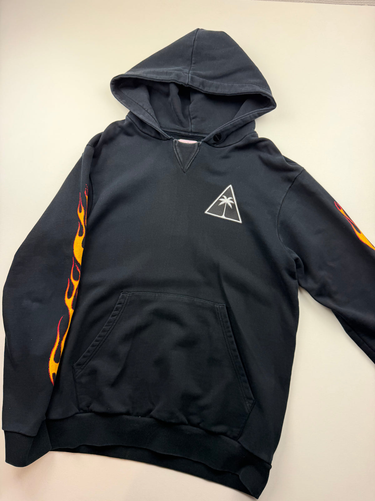Pull à Capuche Palm Angels « Flames Print » – Taille L – Noir