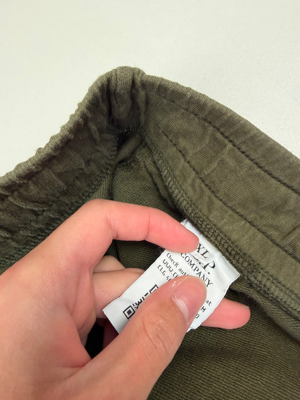 Short C.P. Company – Taille XL – Kaki en Coton