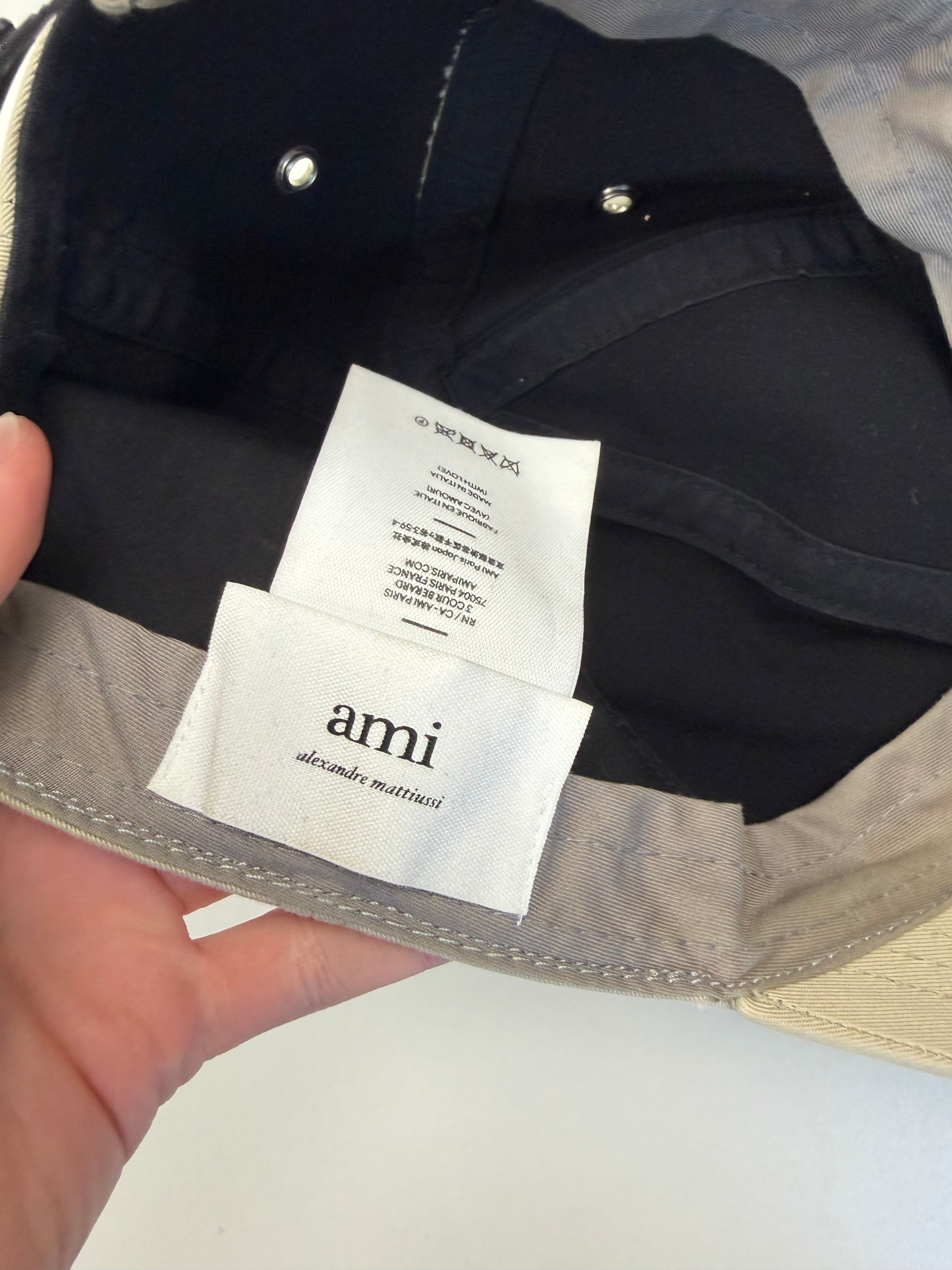 Casquette AMI – Beige – Logo Ton sur Ton – Taille Unique