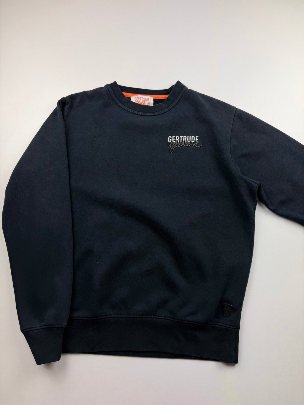 Pull Gertrude – Taille S – Noir – Logo Poitrine Brodé