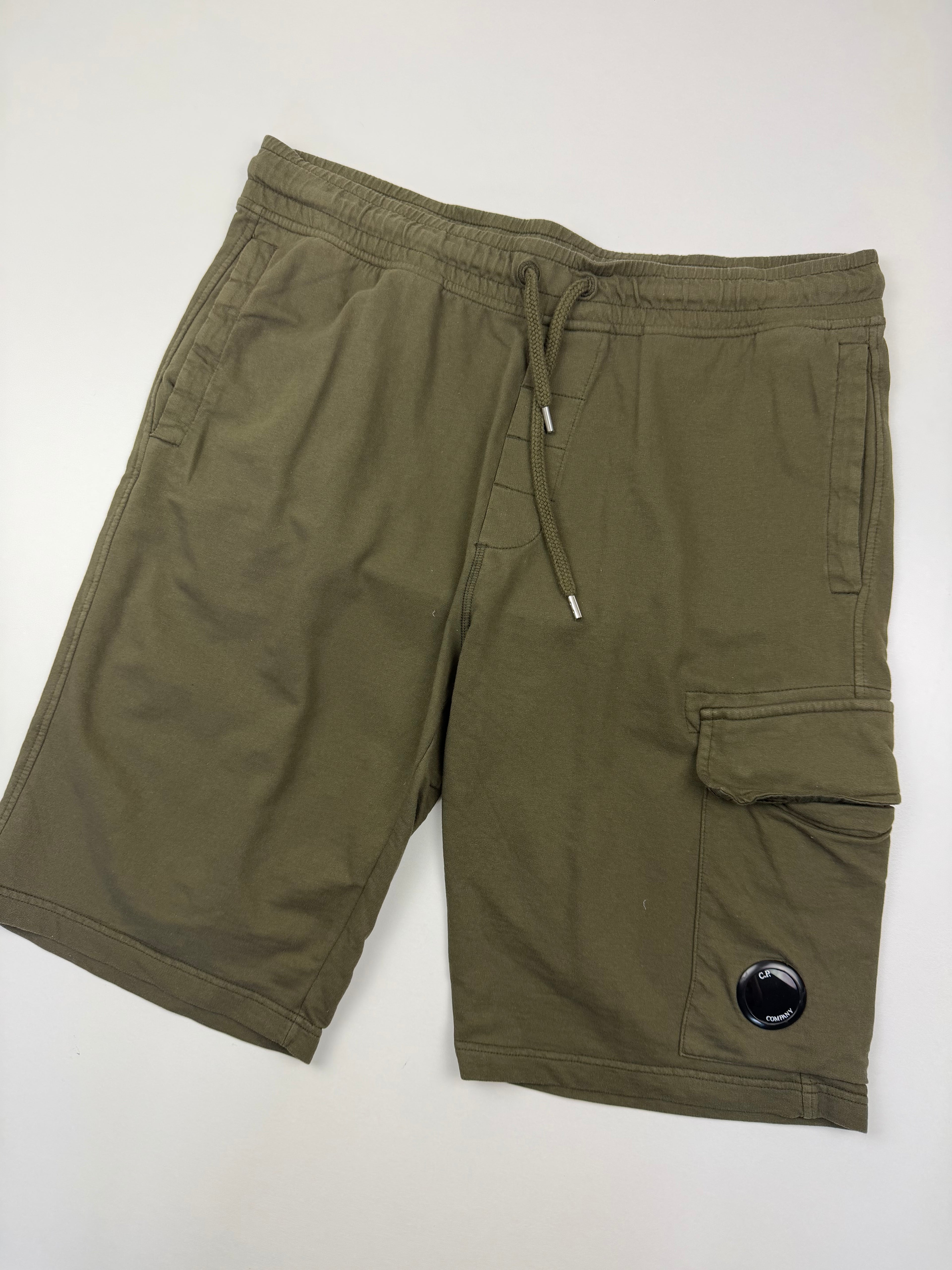 Short C.P. Company – Taille XL – Kaki en Coton